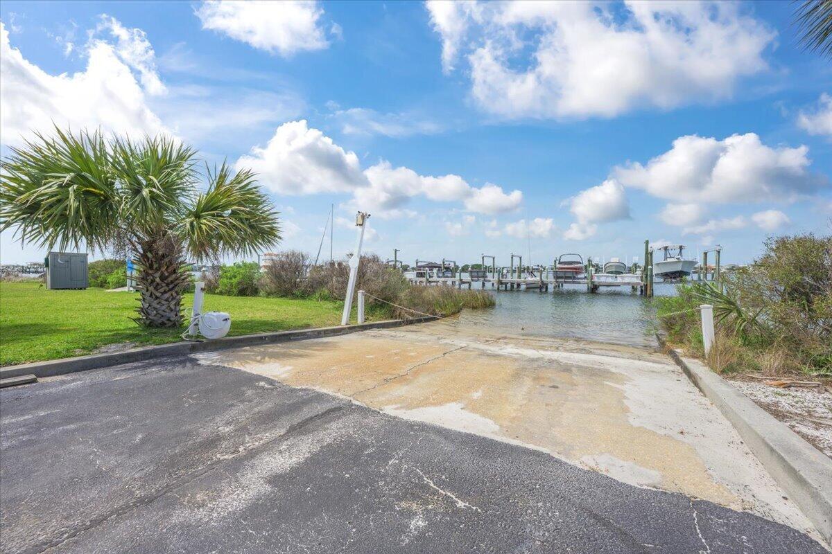 Sabine Yacht and Racquet Club - Residential