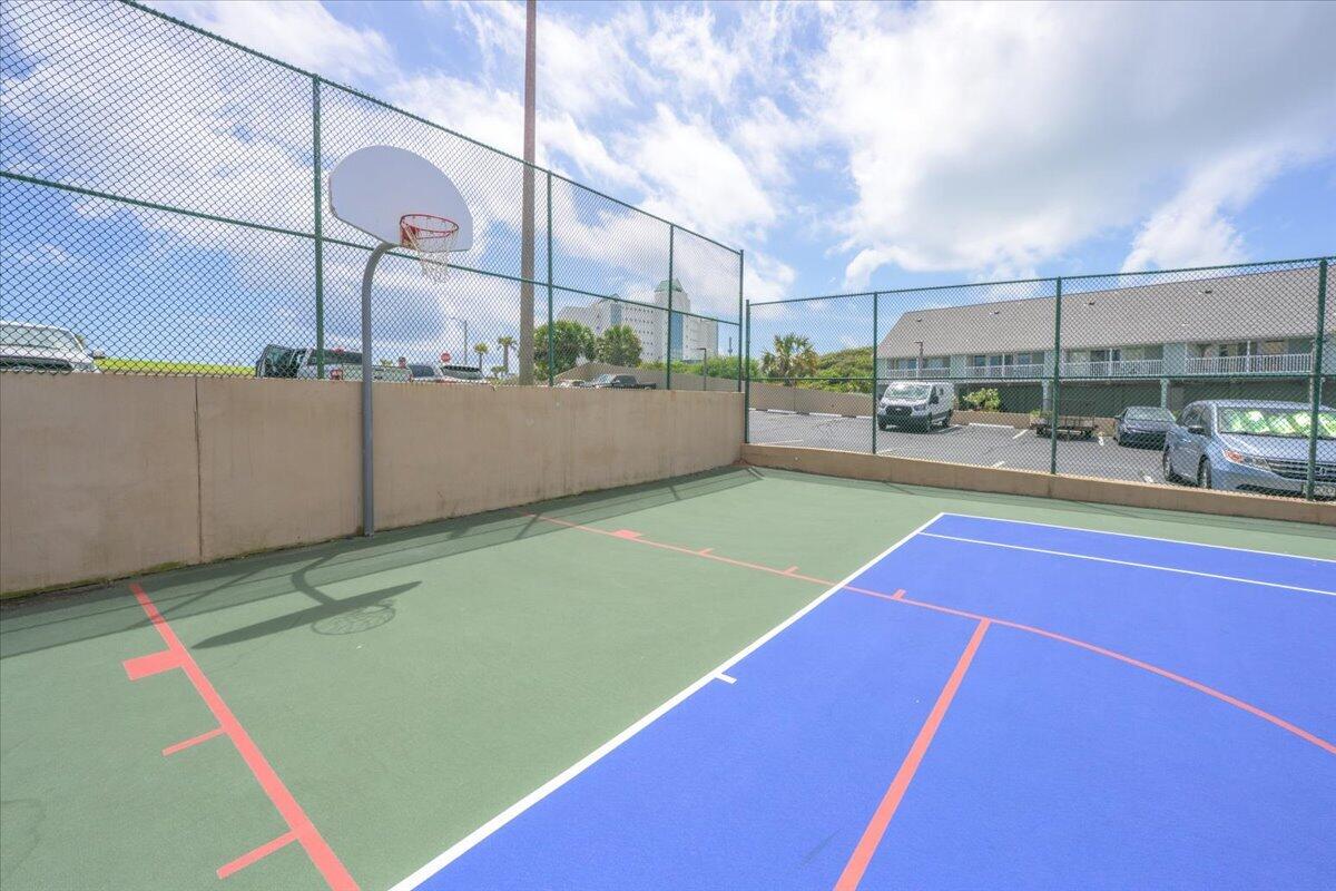 Sabine Yacht and Racquet Club - Residential