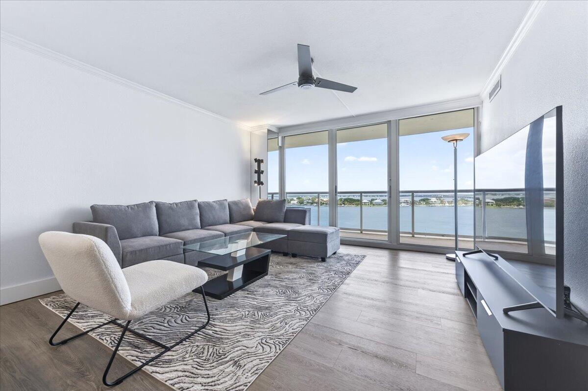 Sabine Yacht and Racquet Club - Residential