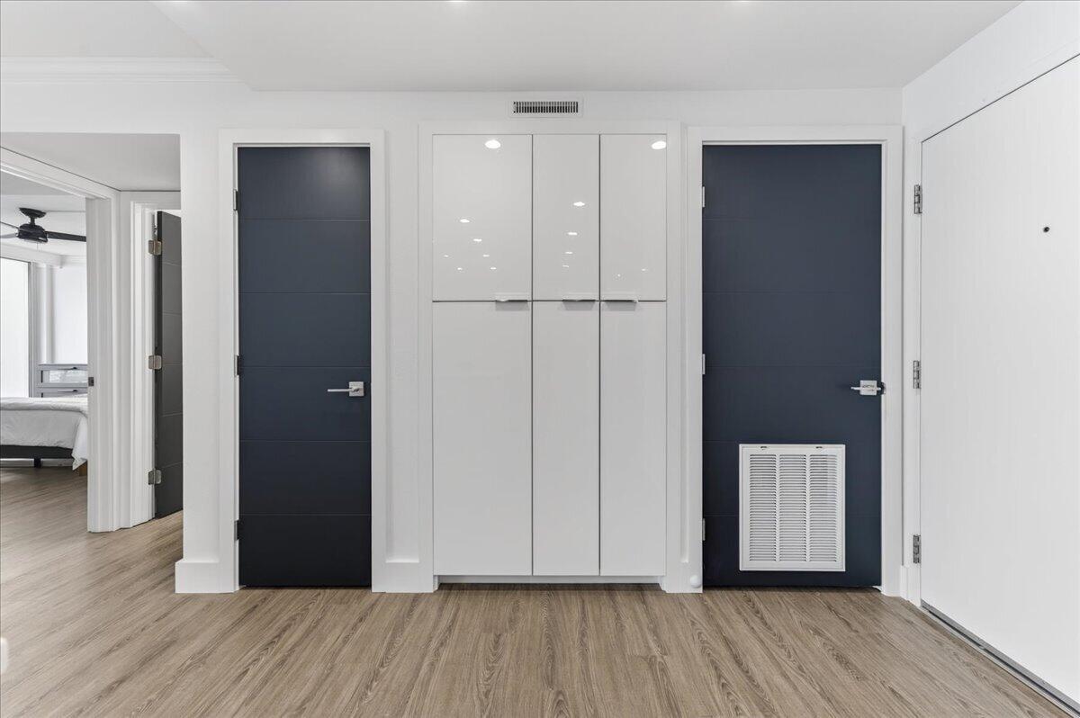 Sabine Yacht and Racquet Club - Residential