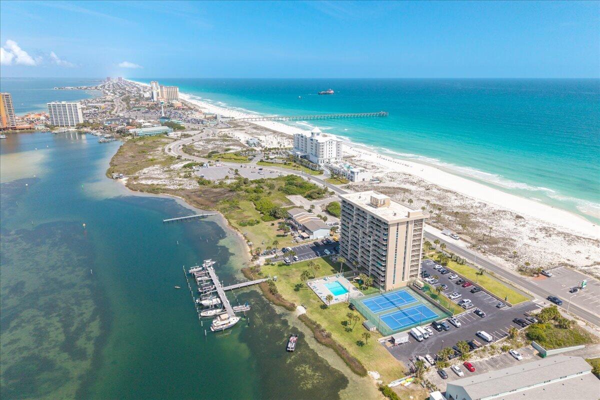 Sabine Yacht and Racquet Club - Residential