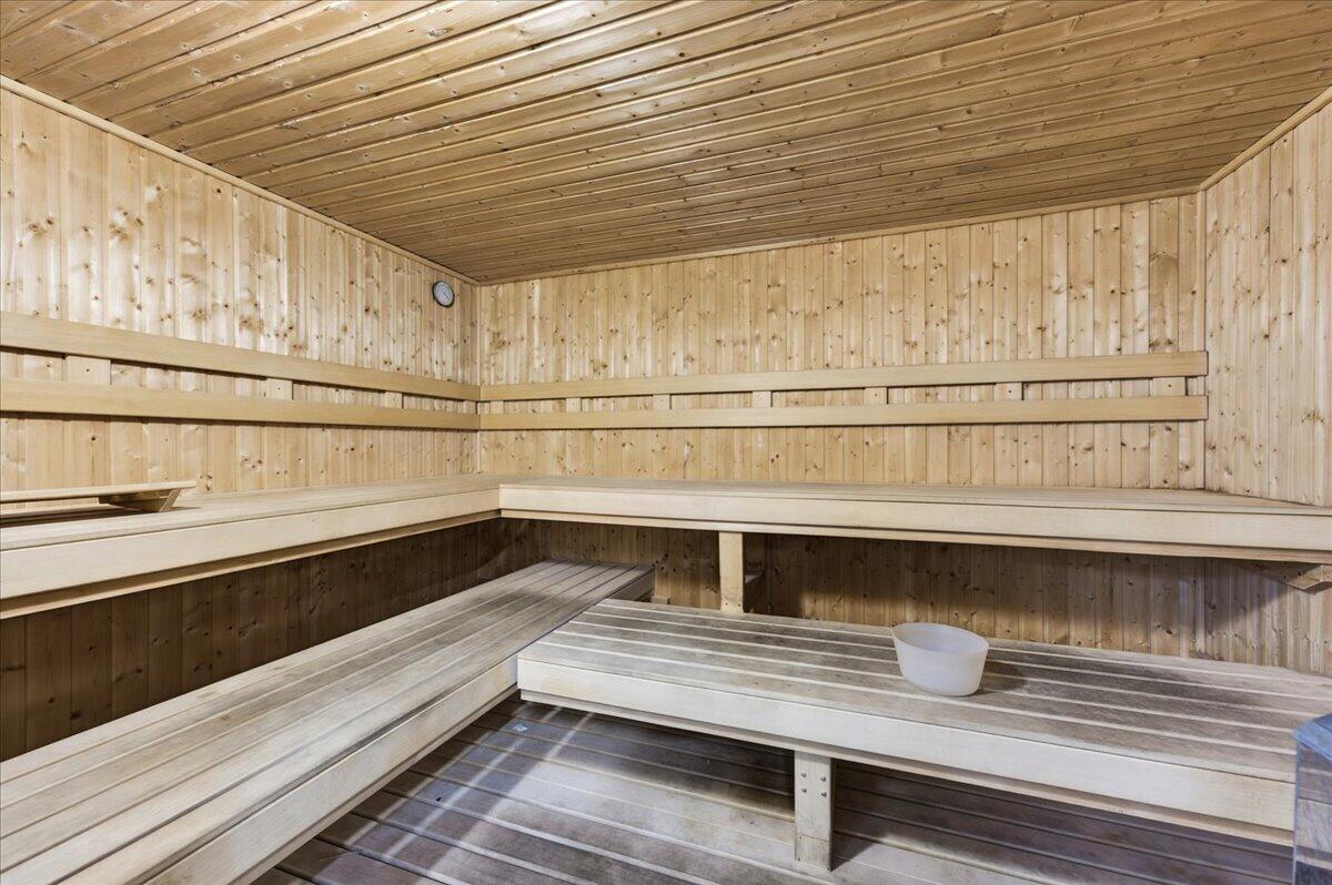 Sabine Yacht and Racquet Club - Residential