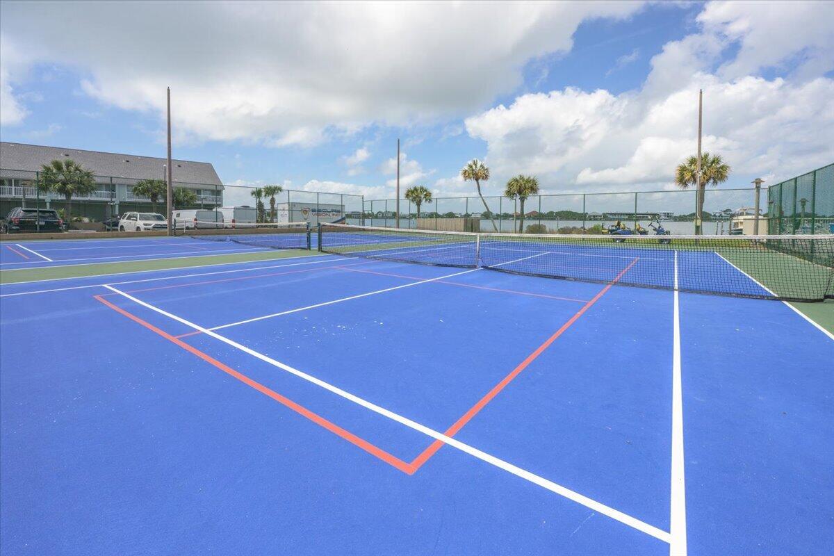 Sabine Yacht and Racquet Club - Residential