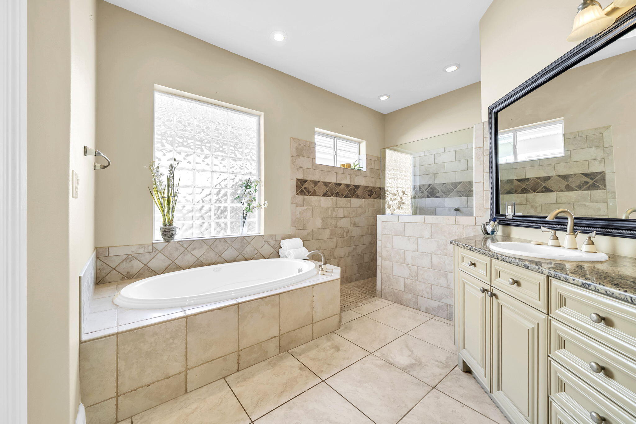 REGATTA BAY PATIO HOMES - Residential