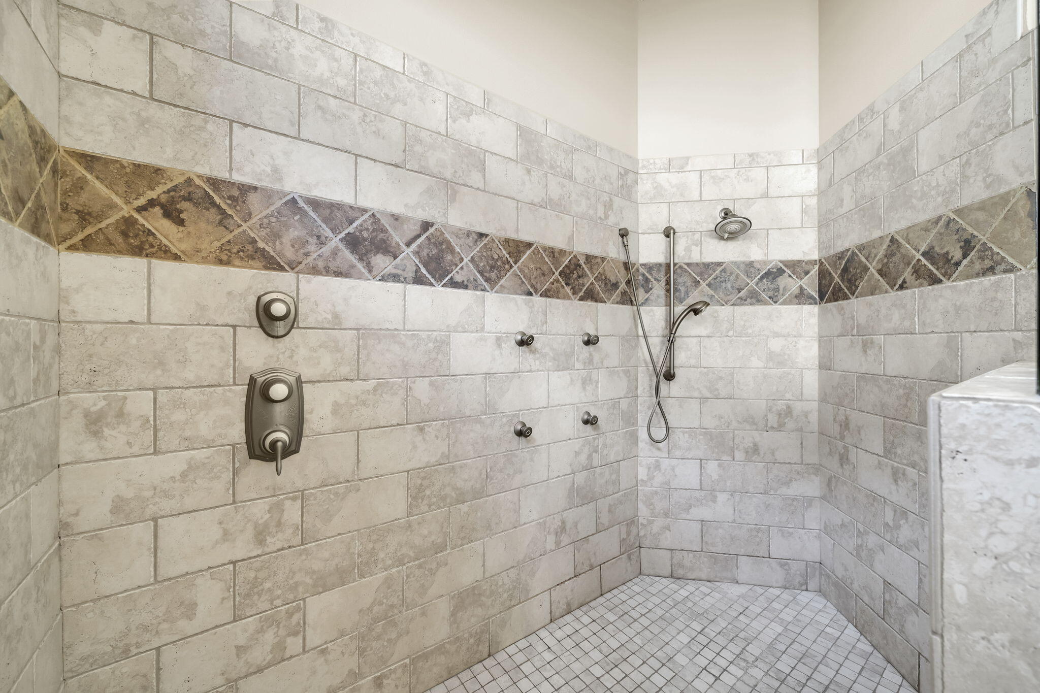 REGATTA BAY PATIO HOMES - Residential