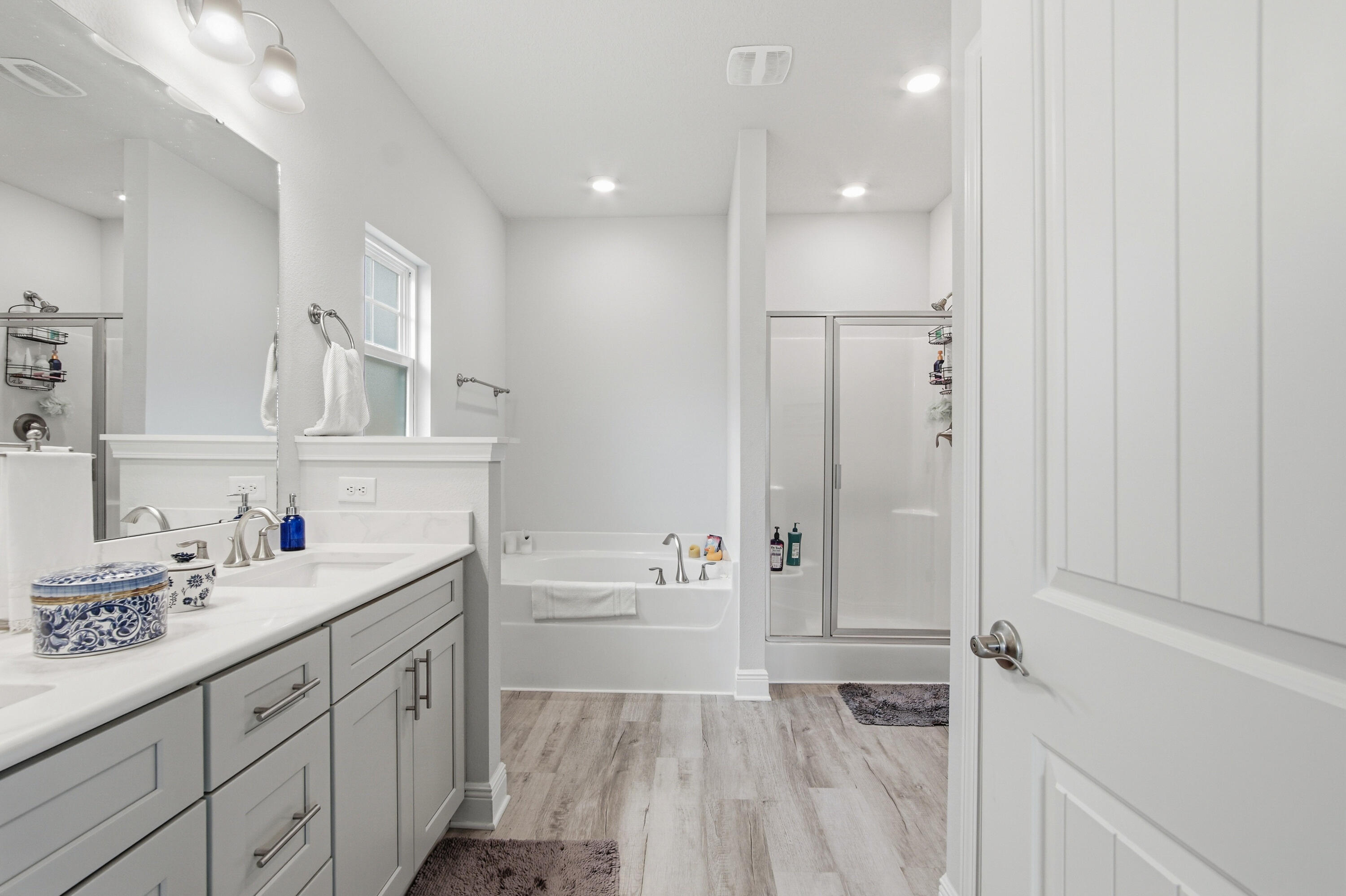 THE BLUFFS AT LAFAYETTE - Residential