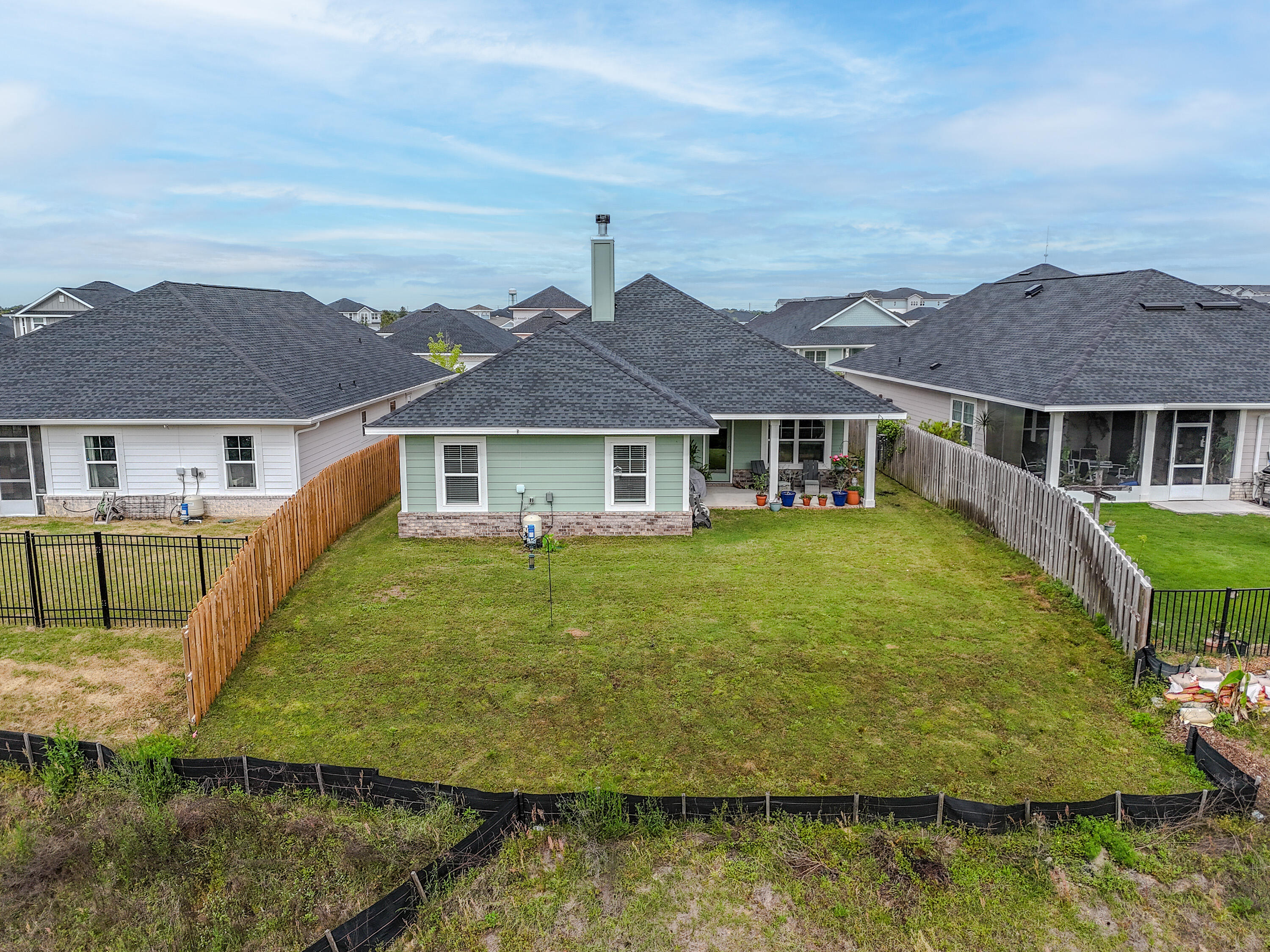 THE BLUFFS AT LAFAYETTE - Residential