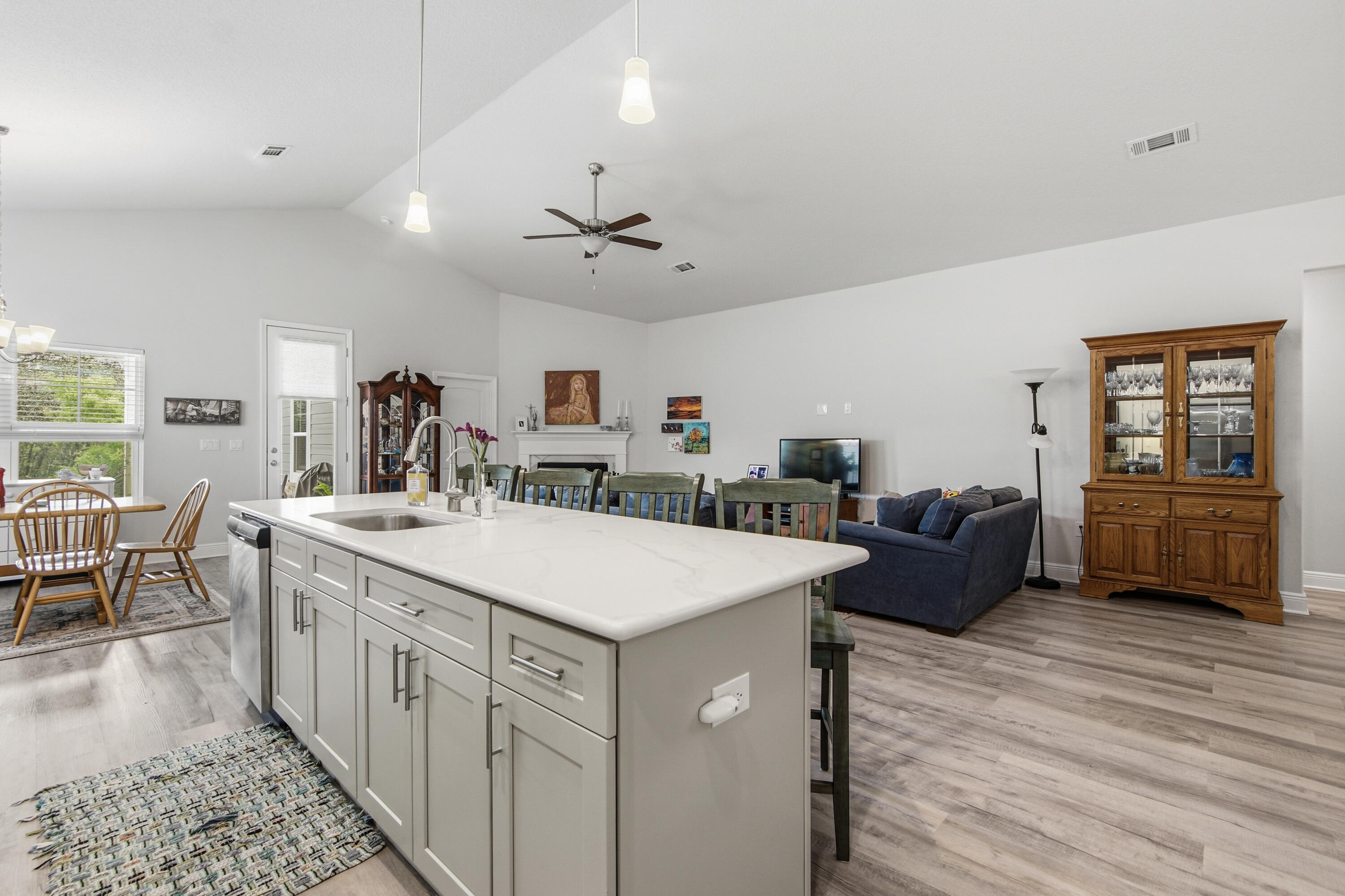 THE BLUFFS AT LAFAYETTE - Residential