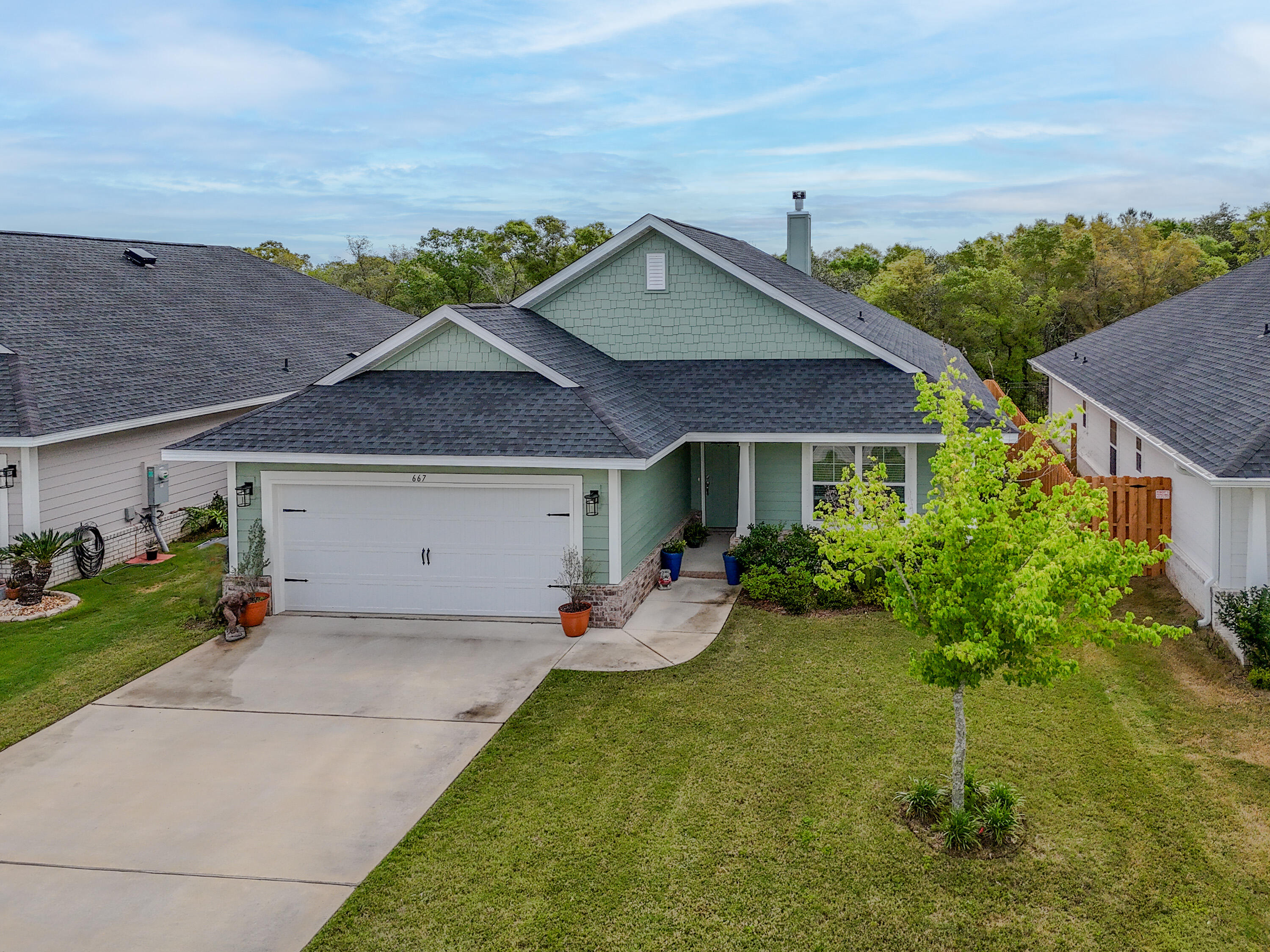 THE BLUFFS AT LAFAYETTE - Residential