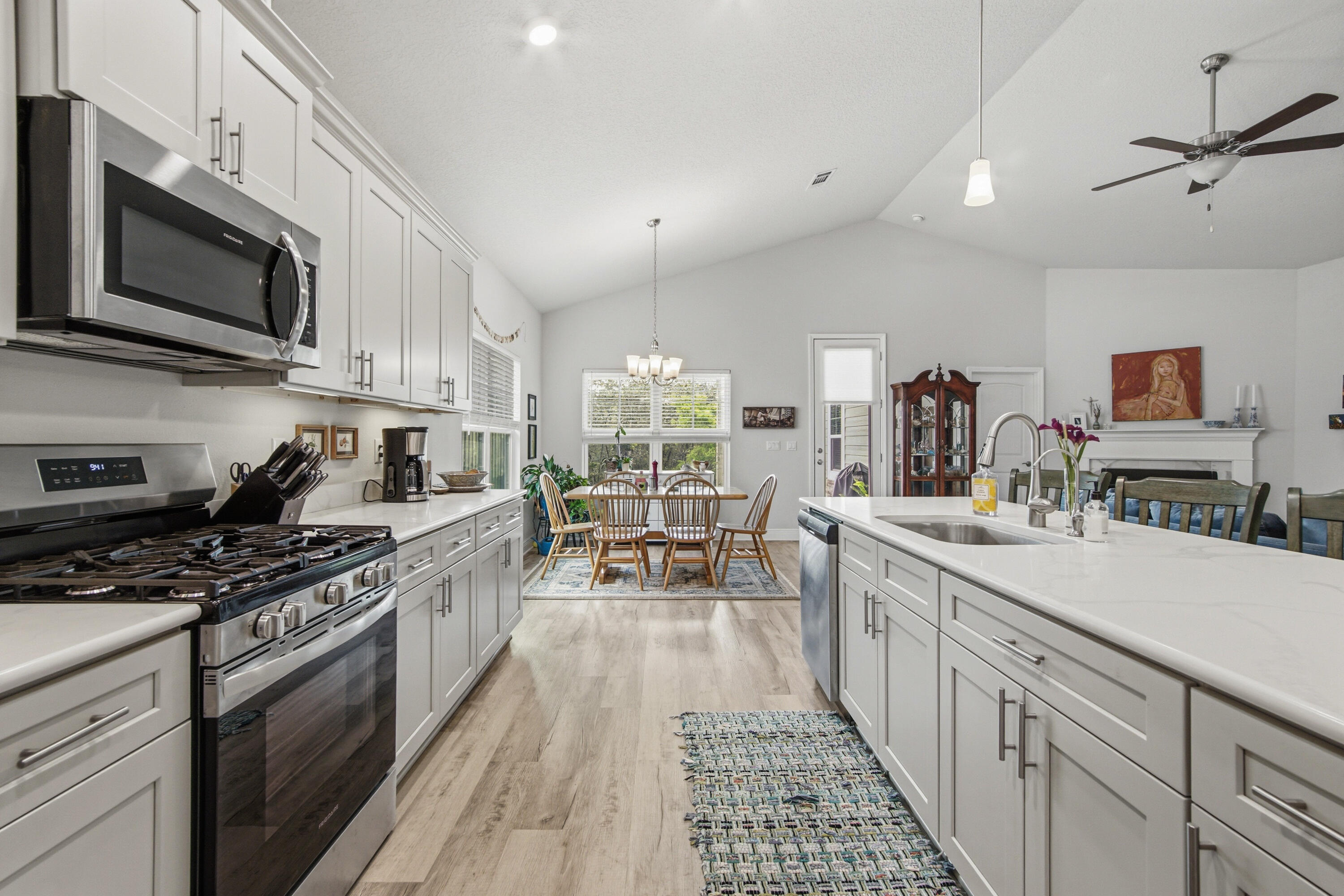 THE BLUFFS AT LAFAYETTE - Residential