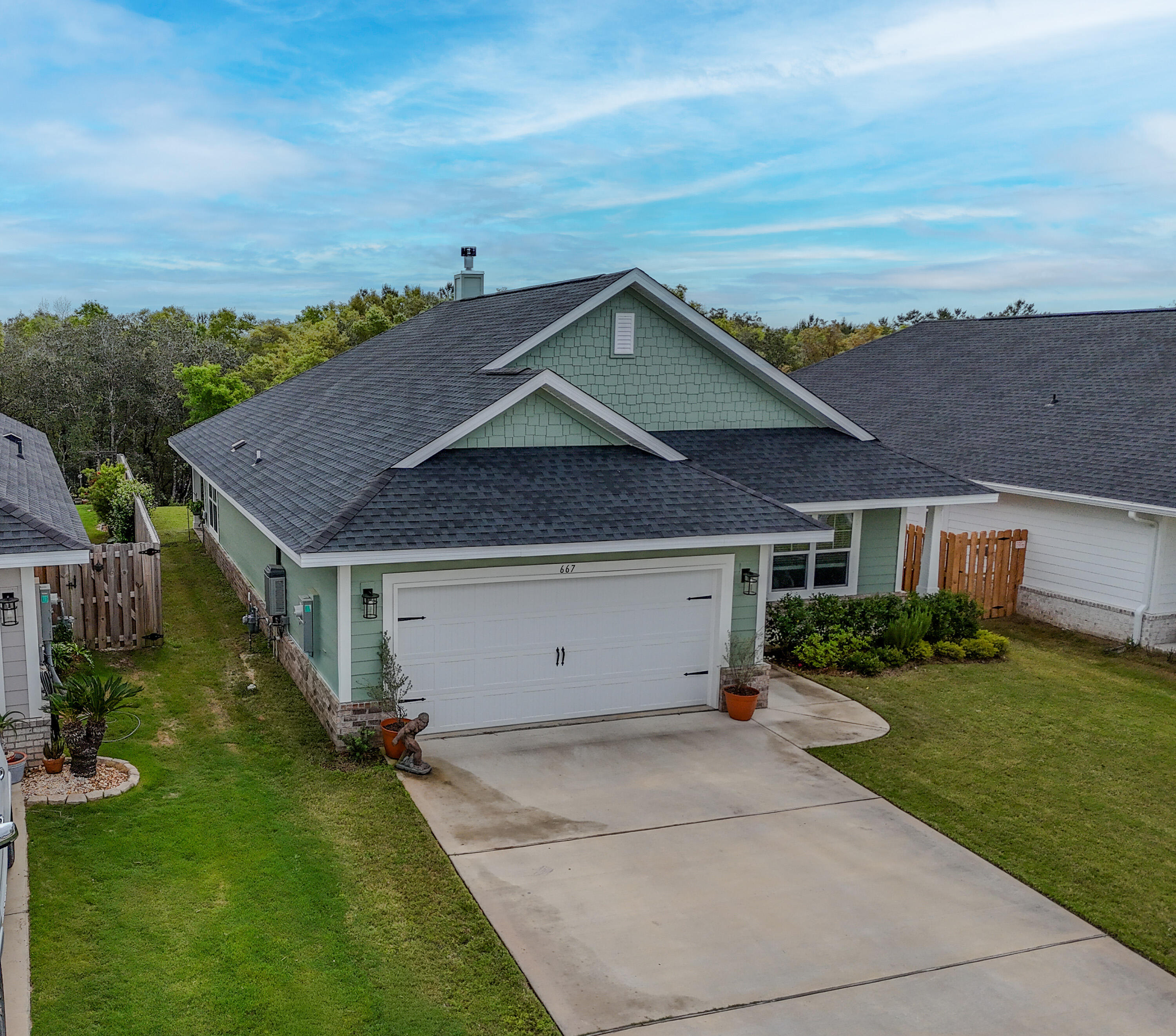 THE BLUFFS AT LAFAYETTE - Residential