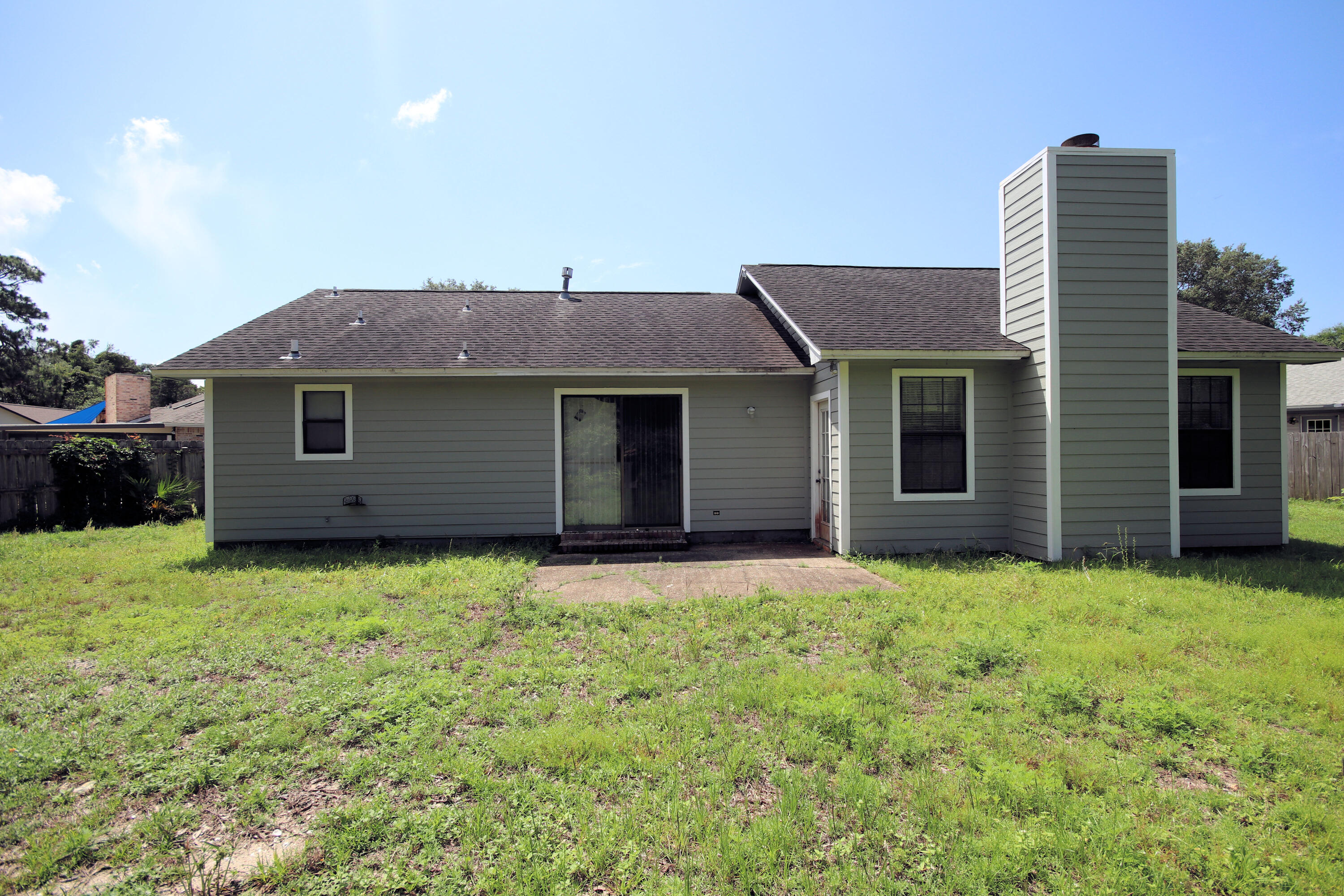 MEADOW WOODS - Residential