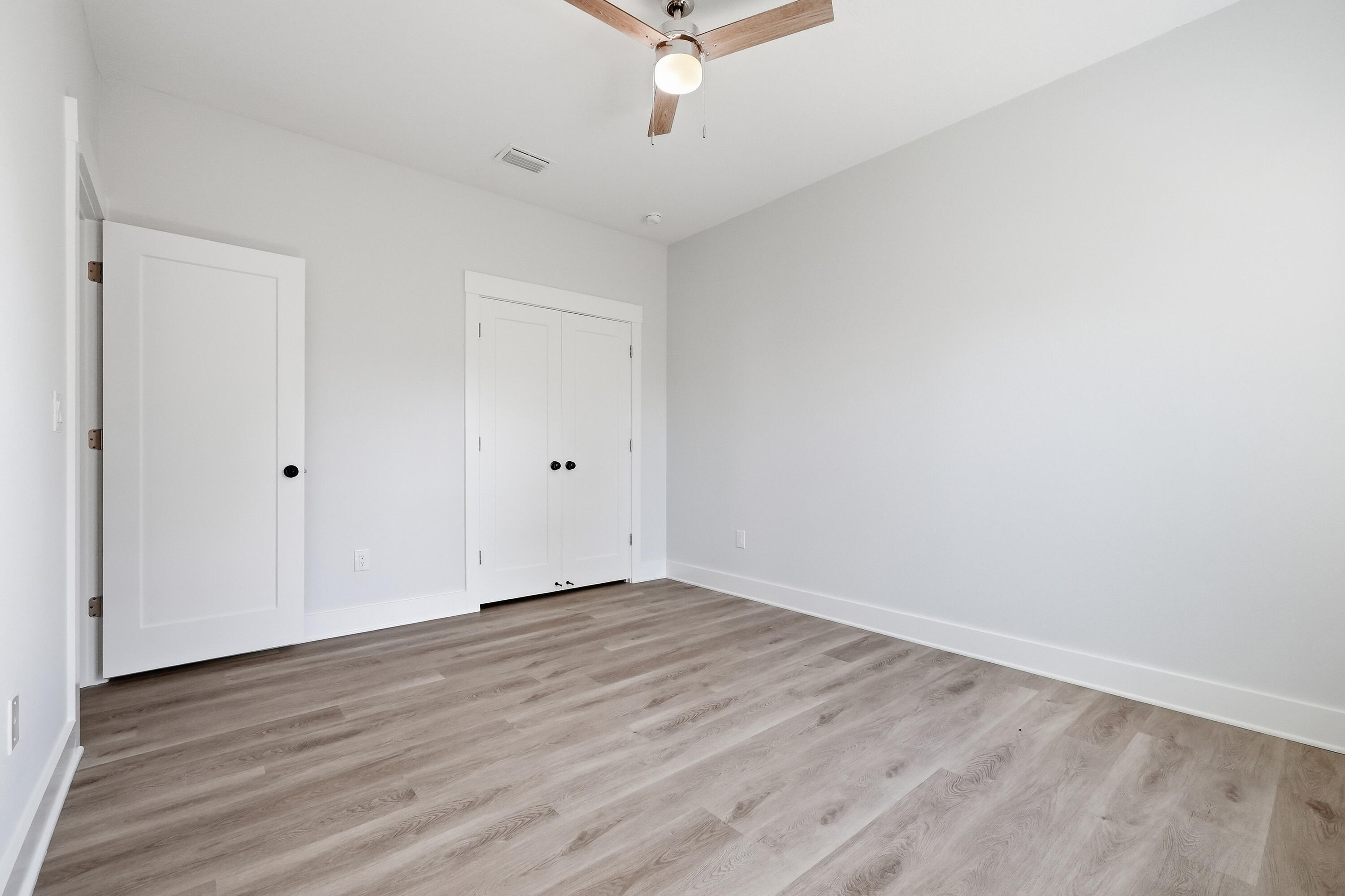 SPRINGDALE UNIT #1 LOT 3 BLK 4 - Residential