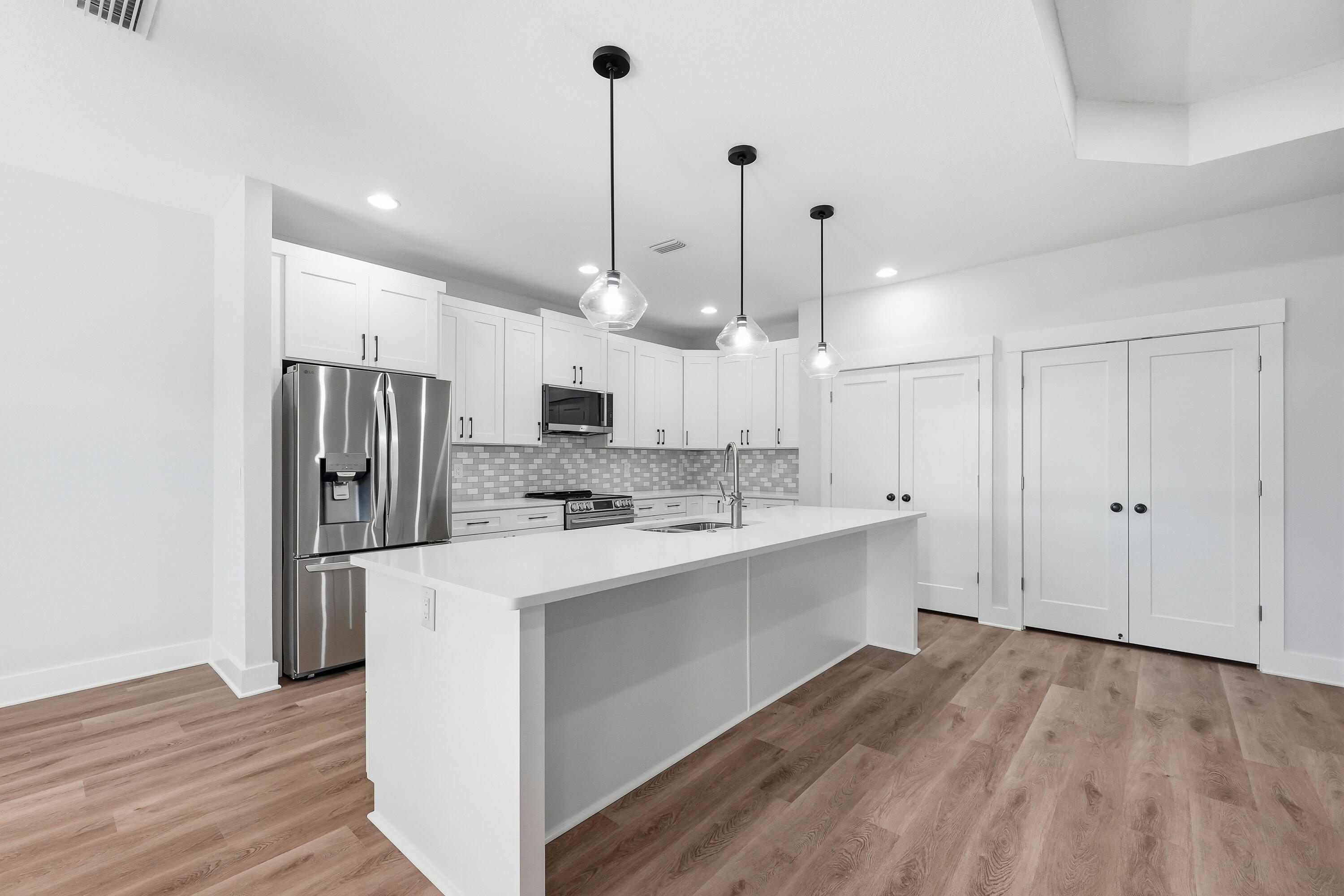 SPRINGDALE UNIT #1 LOT 3 BLK 4 - Residential