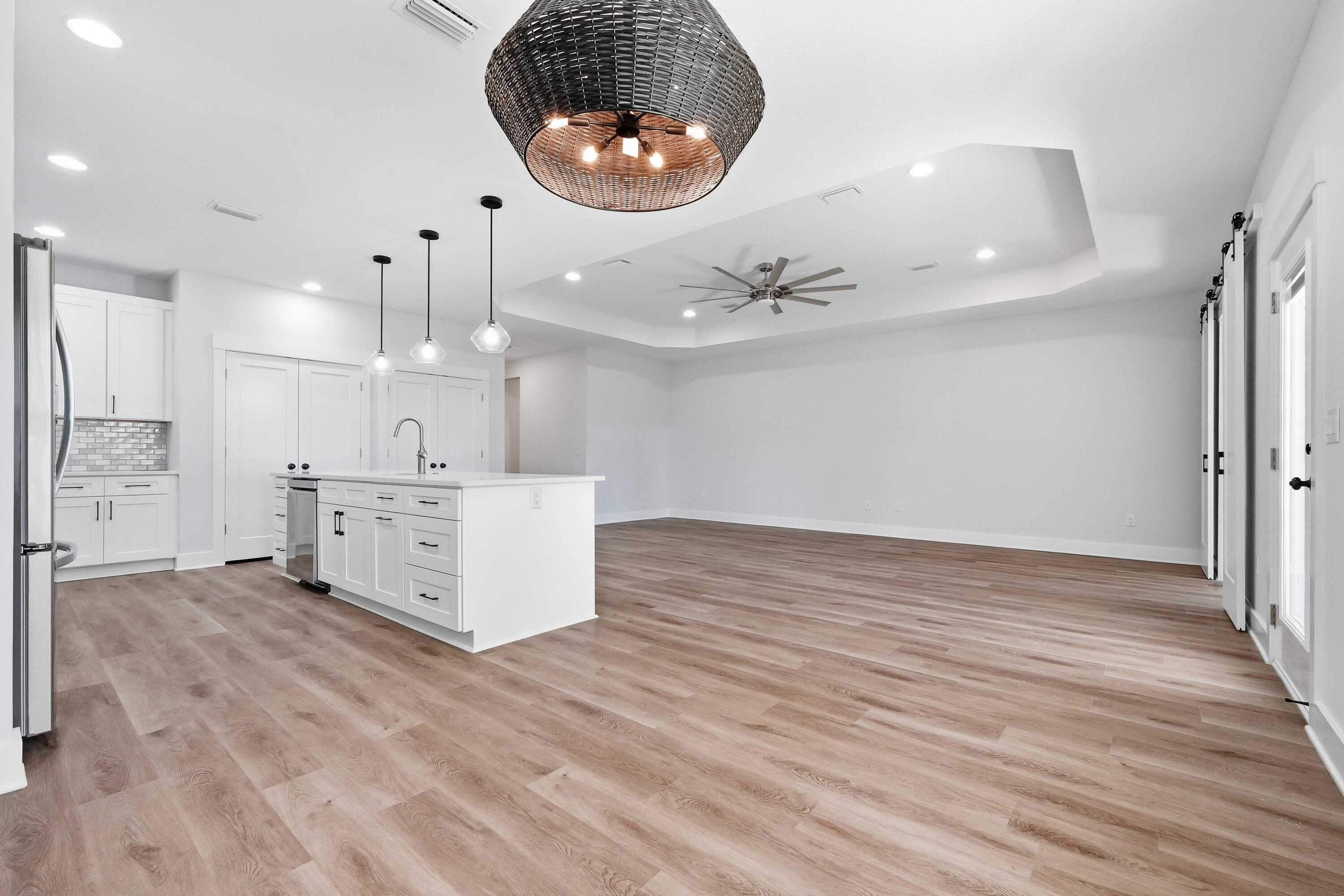 SPRINGDALE UNIT #1 LOT 3 BLK 4 - Residential