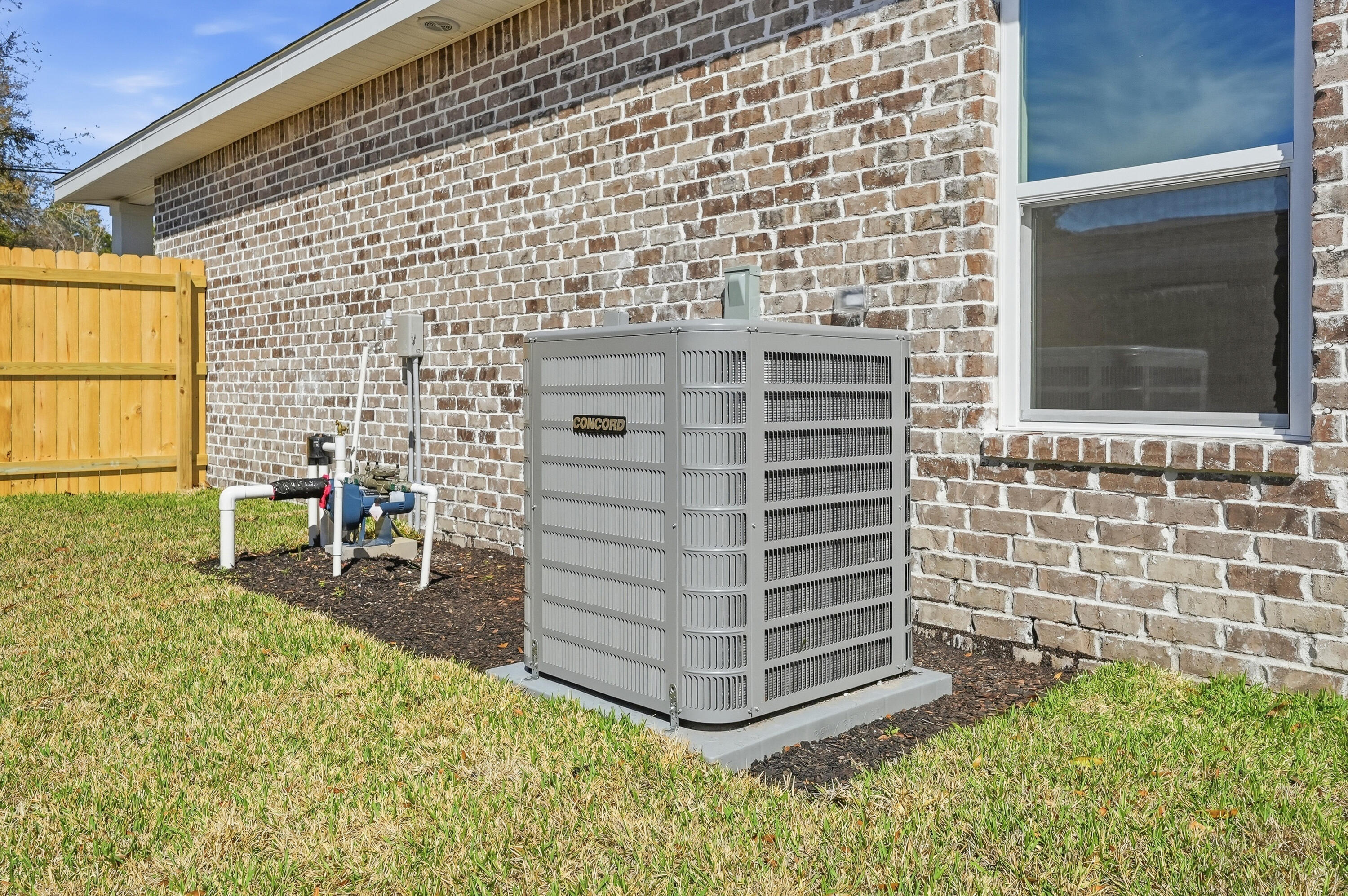 SPRINGDALE UNIT #1 LOT 3 BLK 4 - Residential