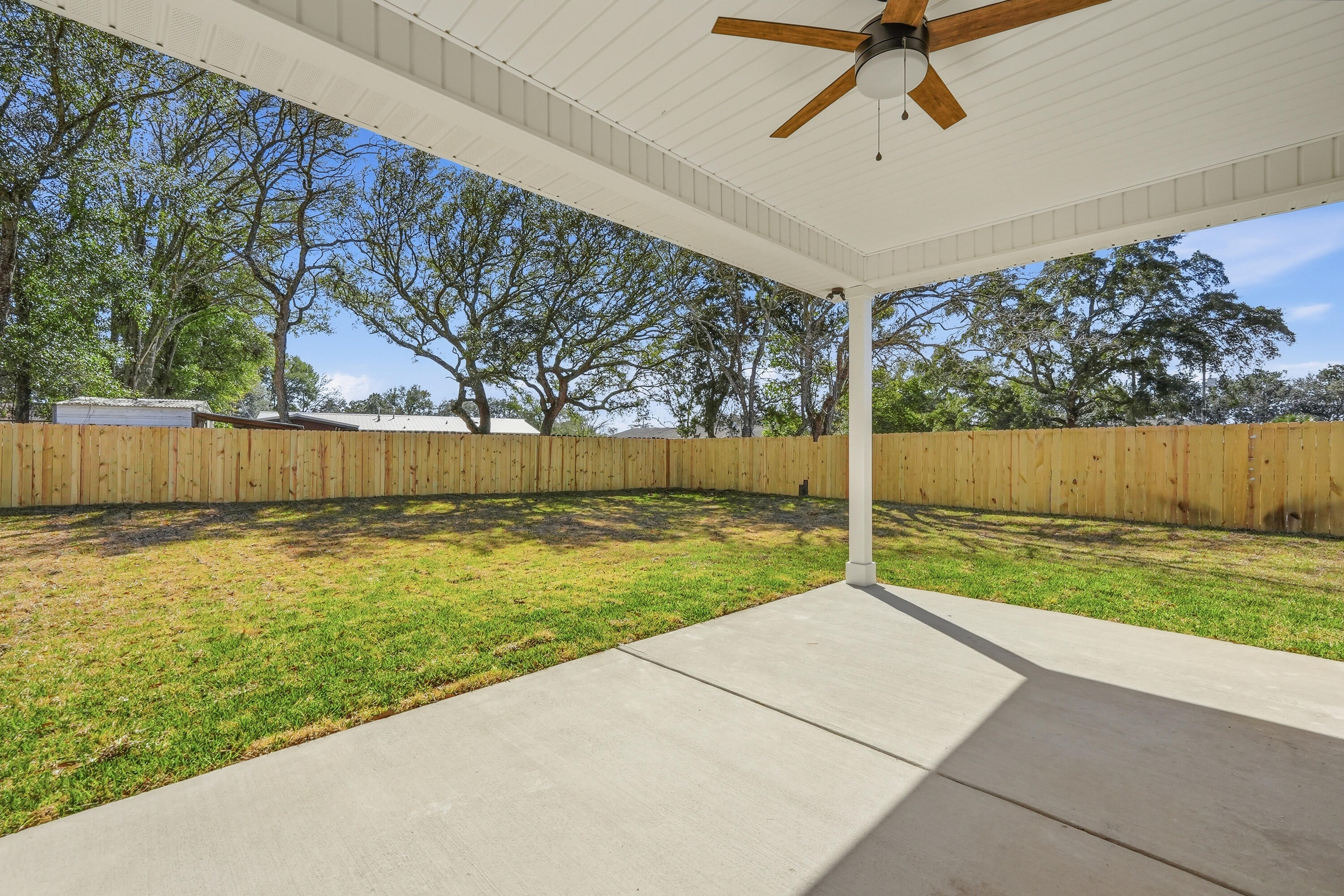 SPRINGDALE UNIT #1 LOT 3 BLK 4 - Residential