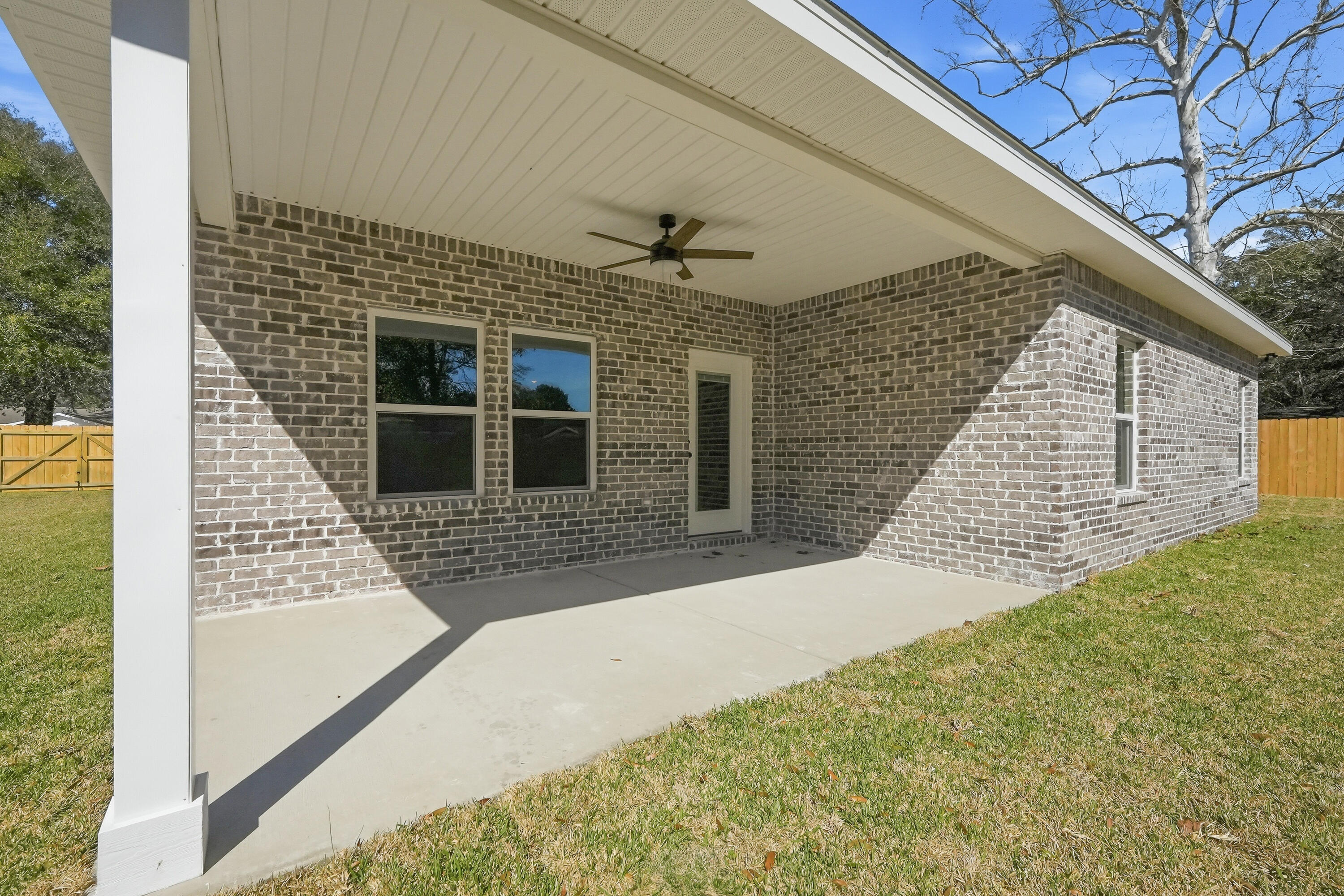 SPRINGDALE UNIT #1 LOT 3 BLK 4 - Residential