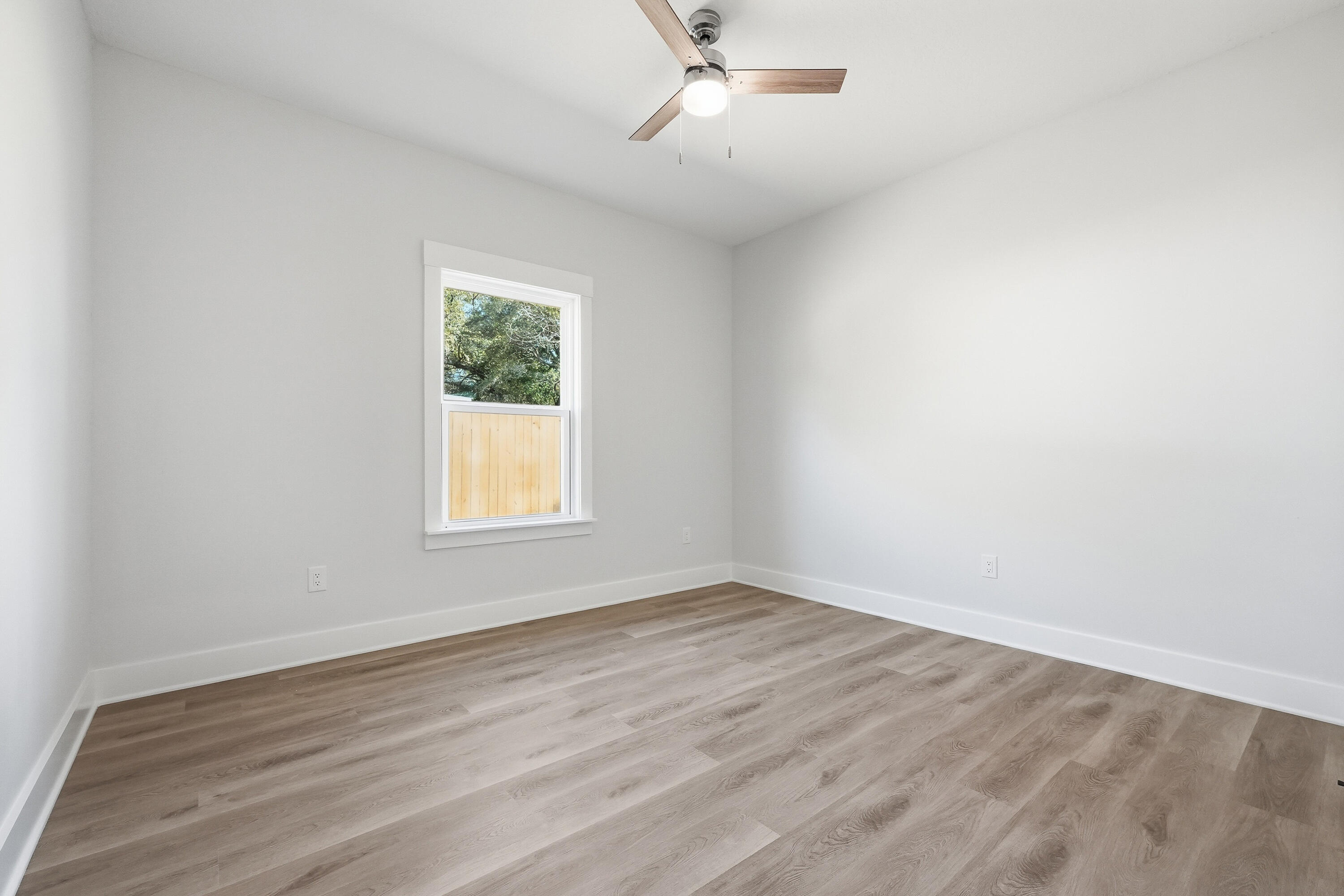 SPRINGDALE UNIT #1 LOT 3 BLK 4 - Residential