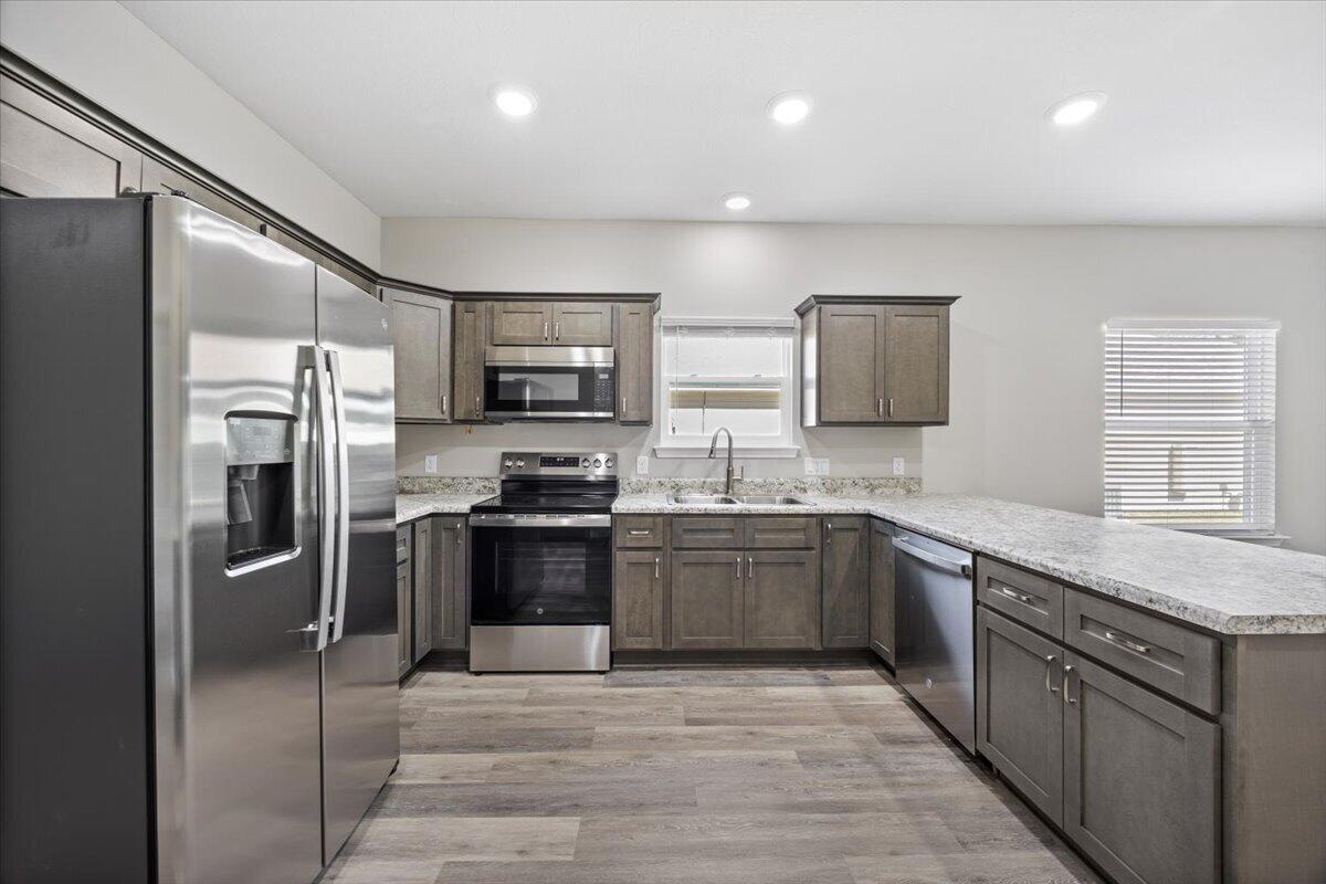 MILLS LANDING - Residential