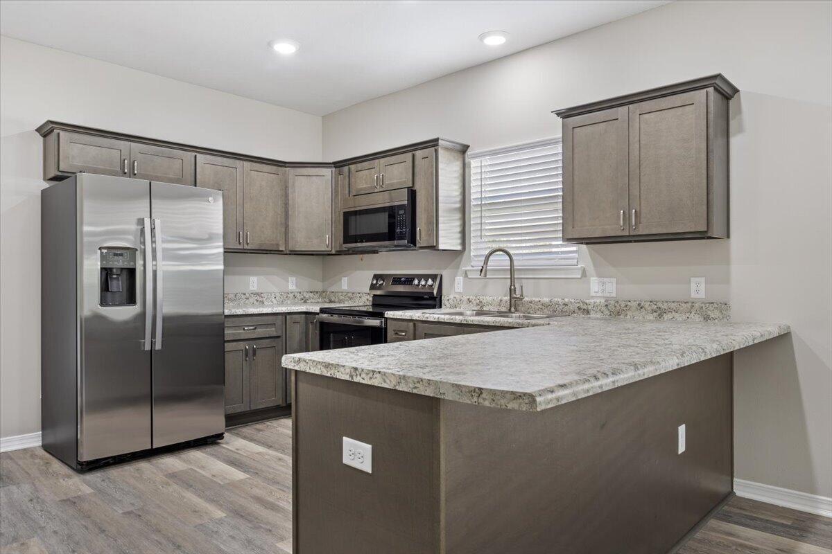 MILLS LANDING - Residential