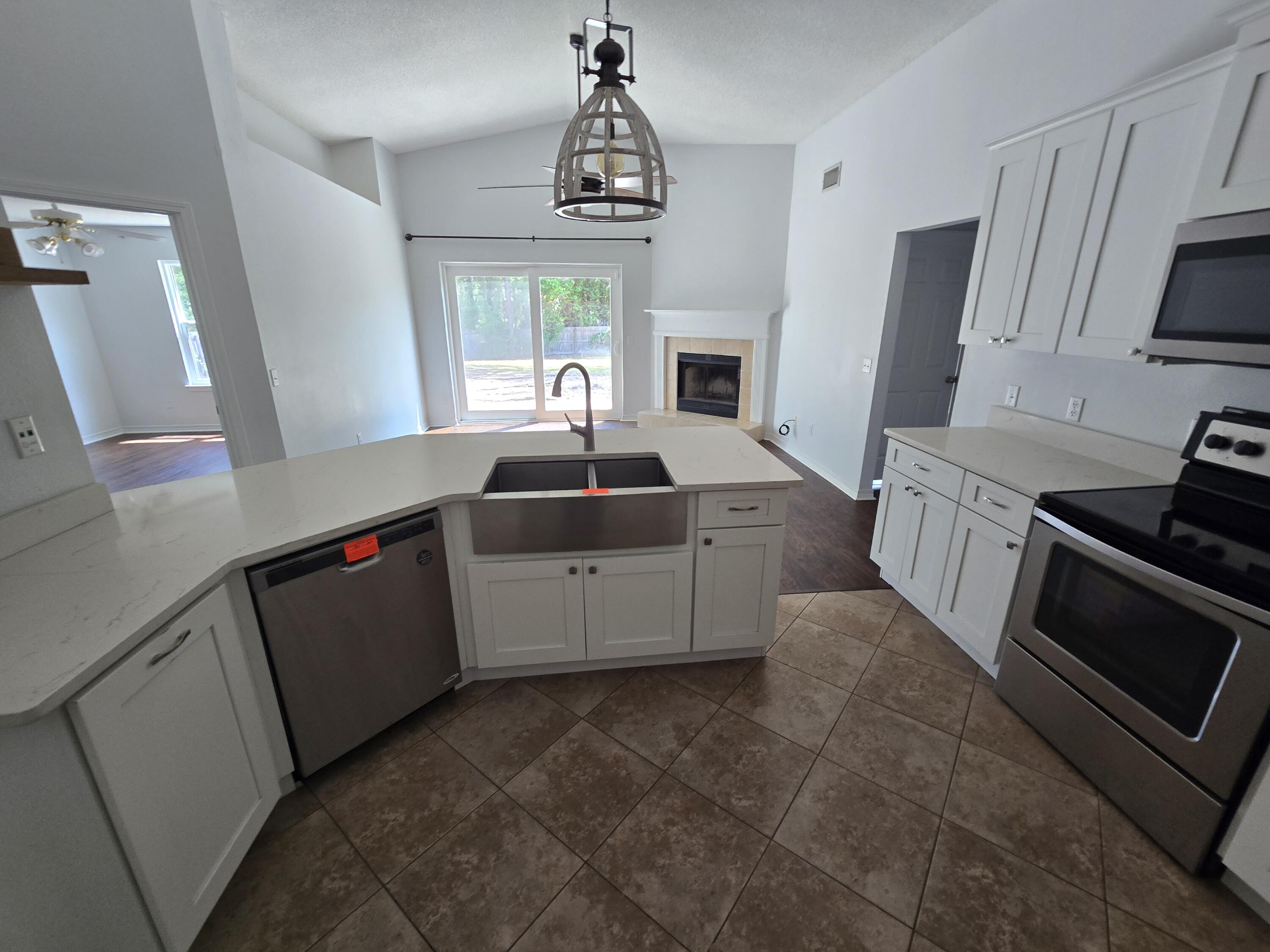 HOLLEY BY THE SEA - Residential