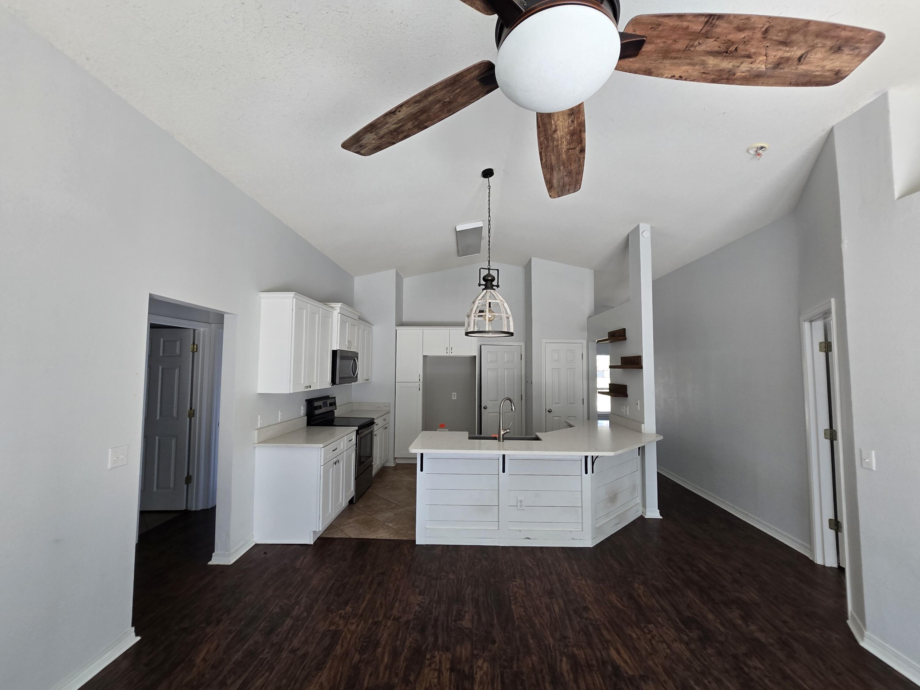 HOLLEY BY THE SEA - Residential