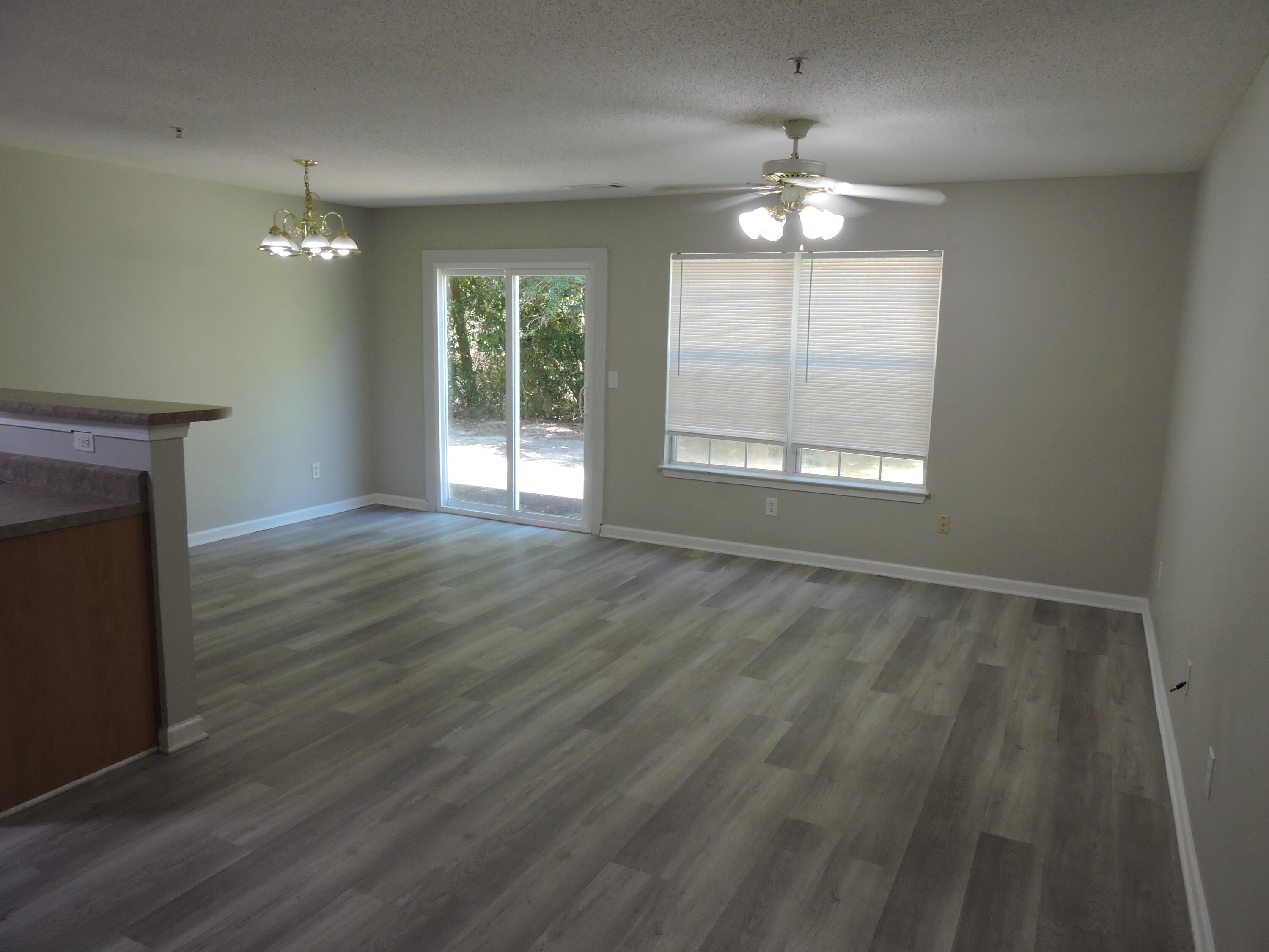 ROLLING PINES - Residential Lease