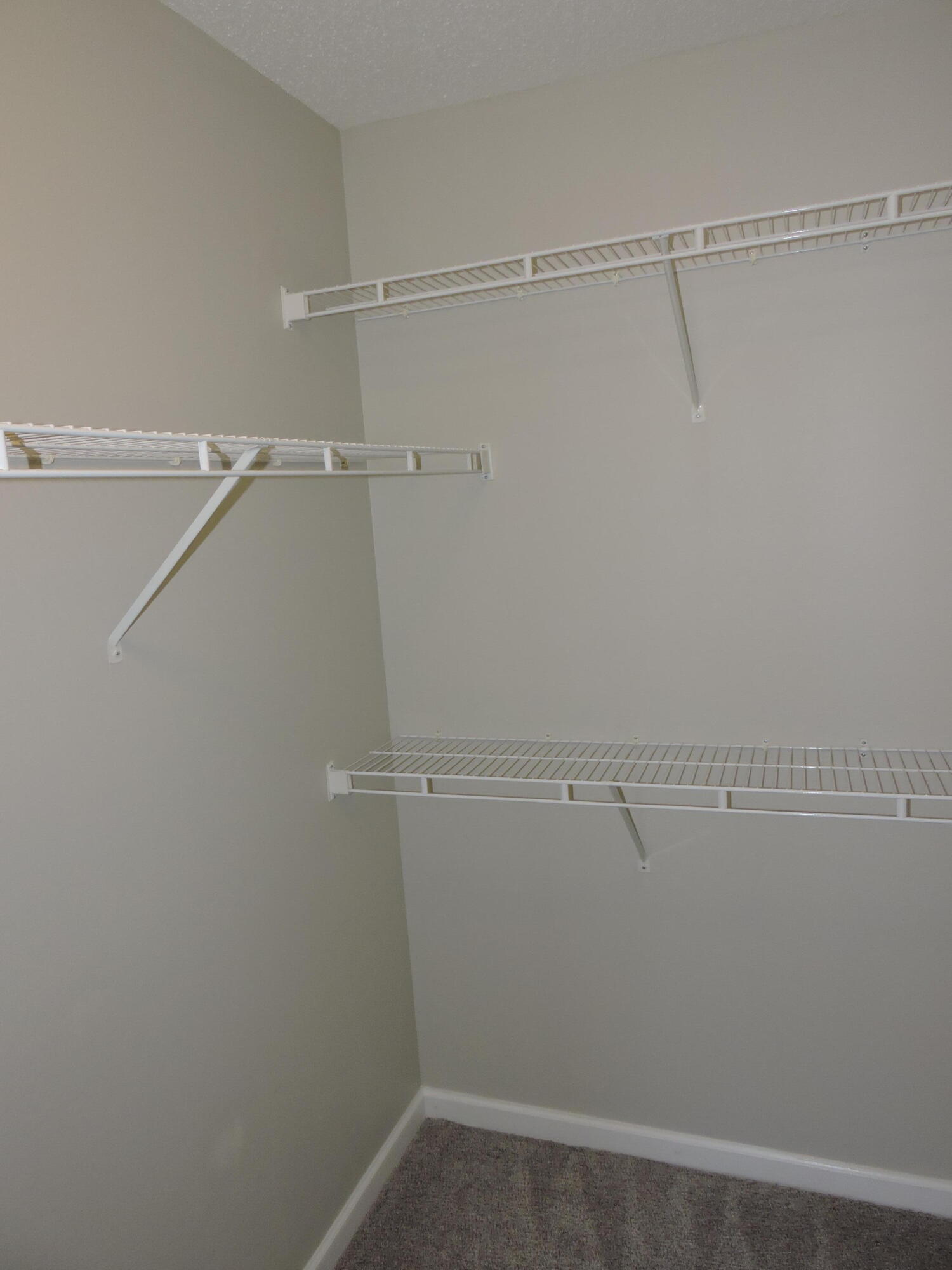 ROLLING PINES - Residential Lease