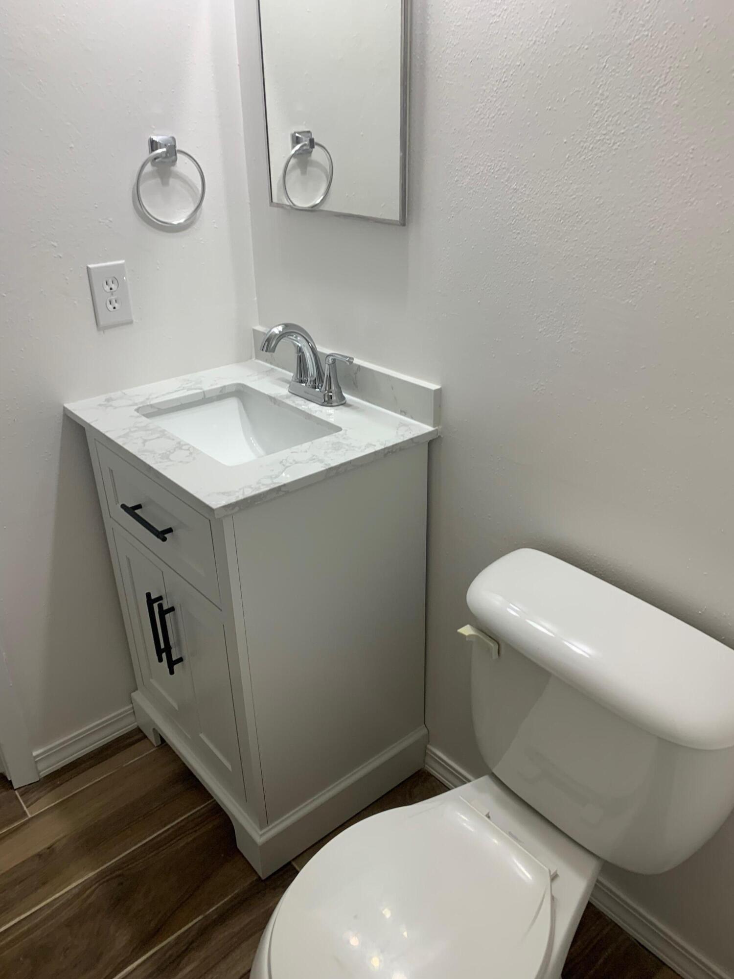 CHATEAU PRES DE LA MER - Residential Lease