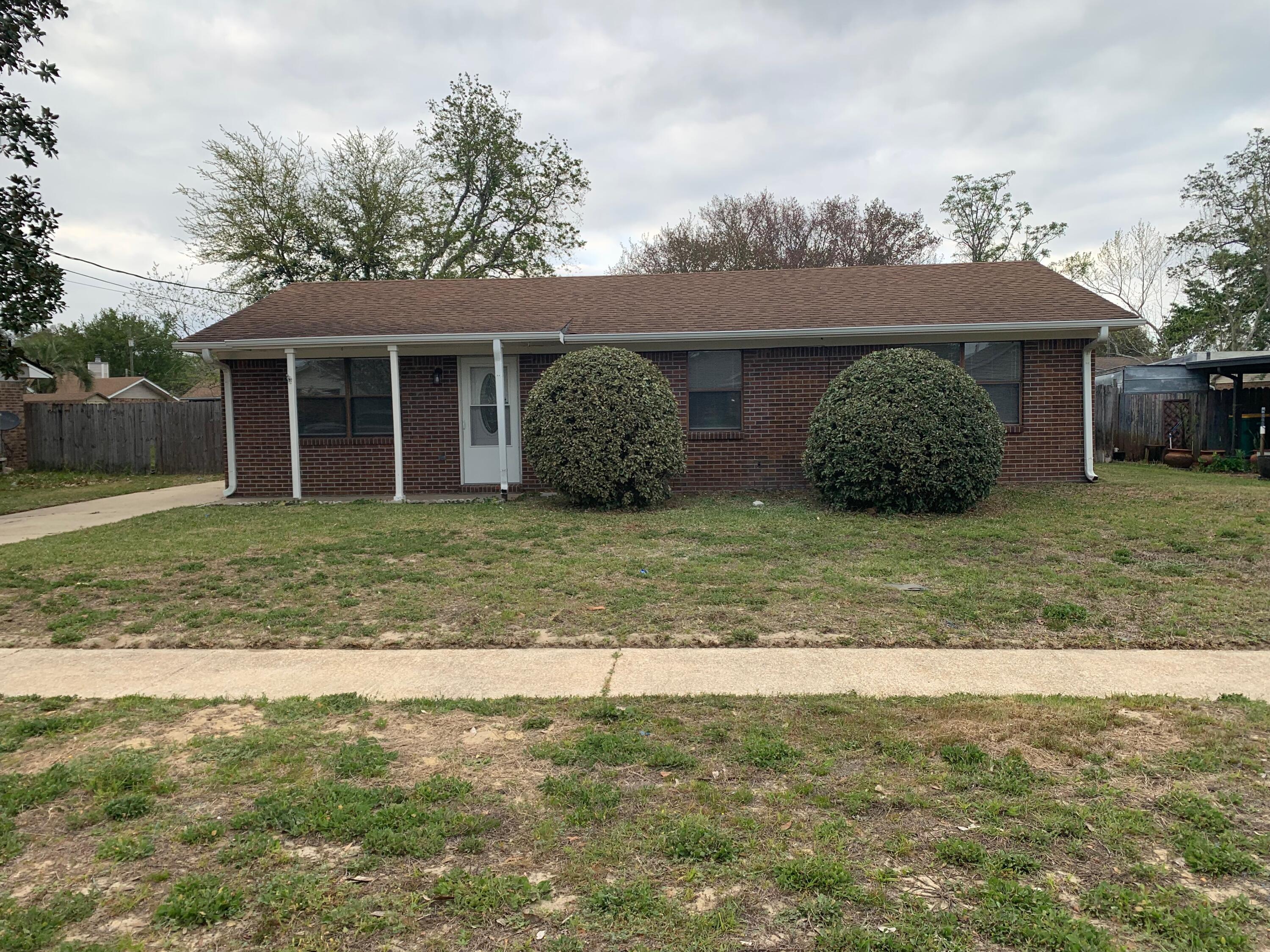 CHATEAU PRES DE LA MER - Residential Lease