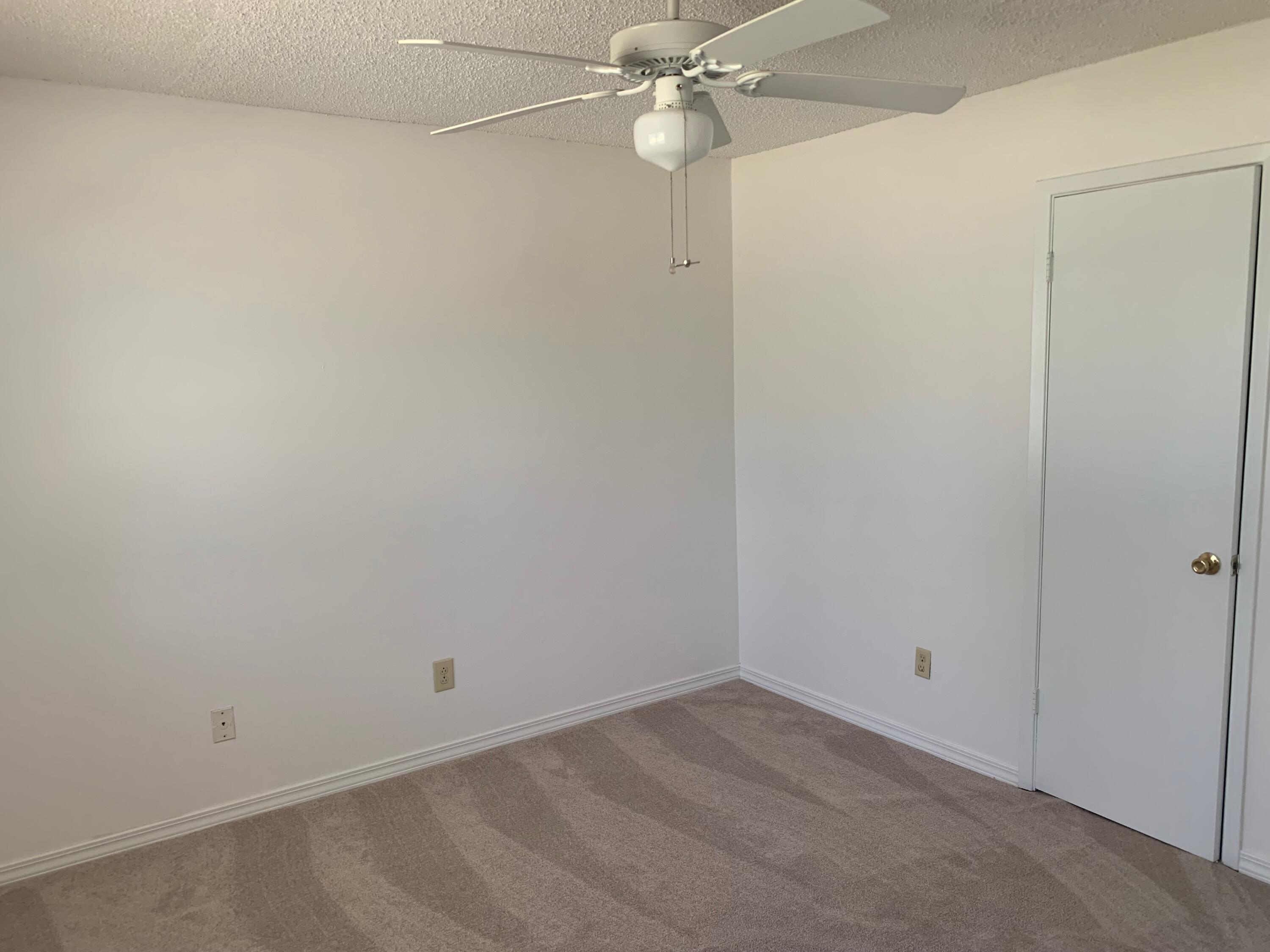 CHATEAU PRES DE LA MER - Residential Lease