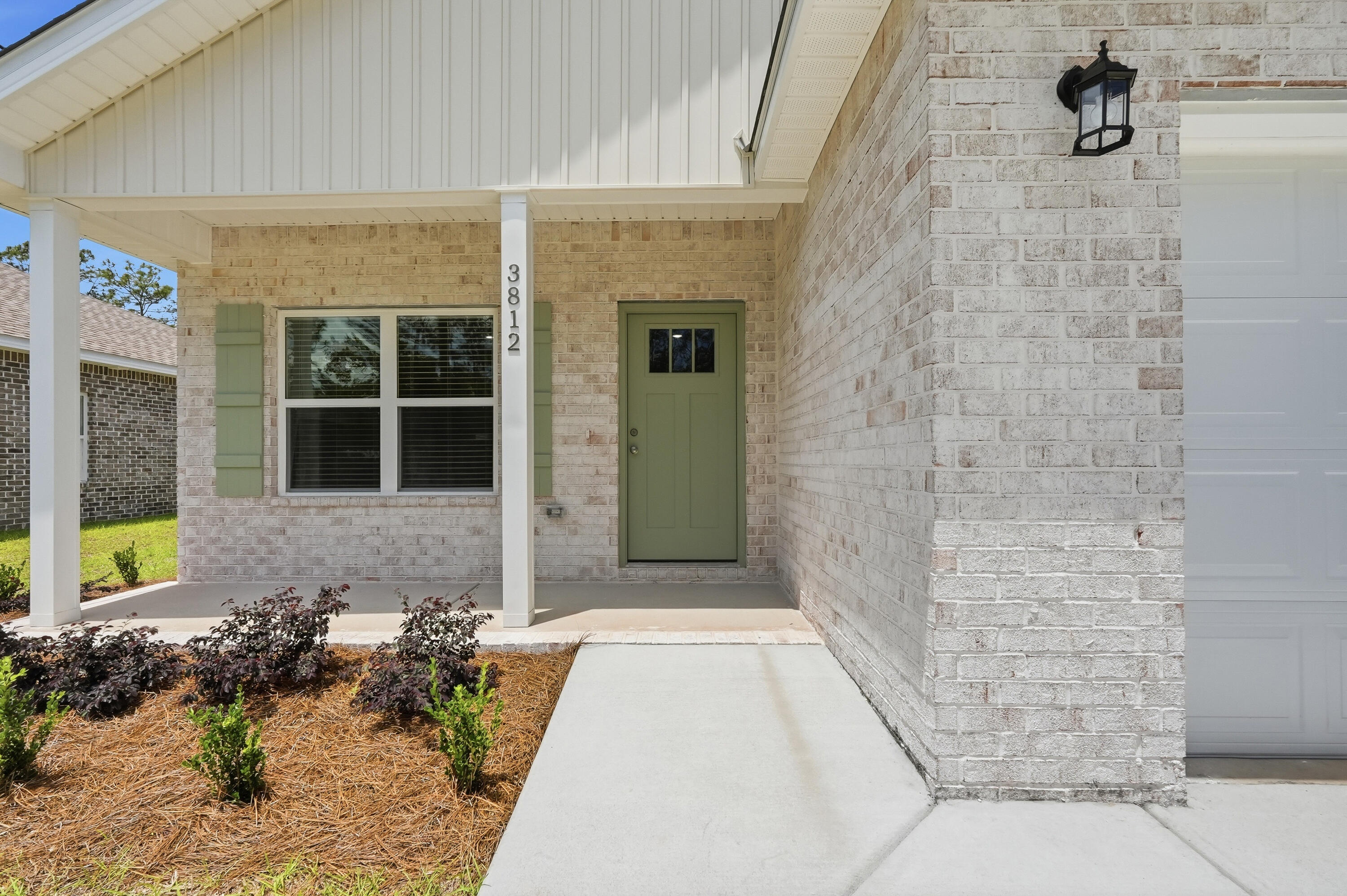 3812 Golden Acres Circle