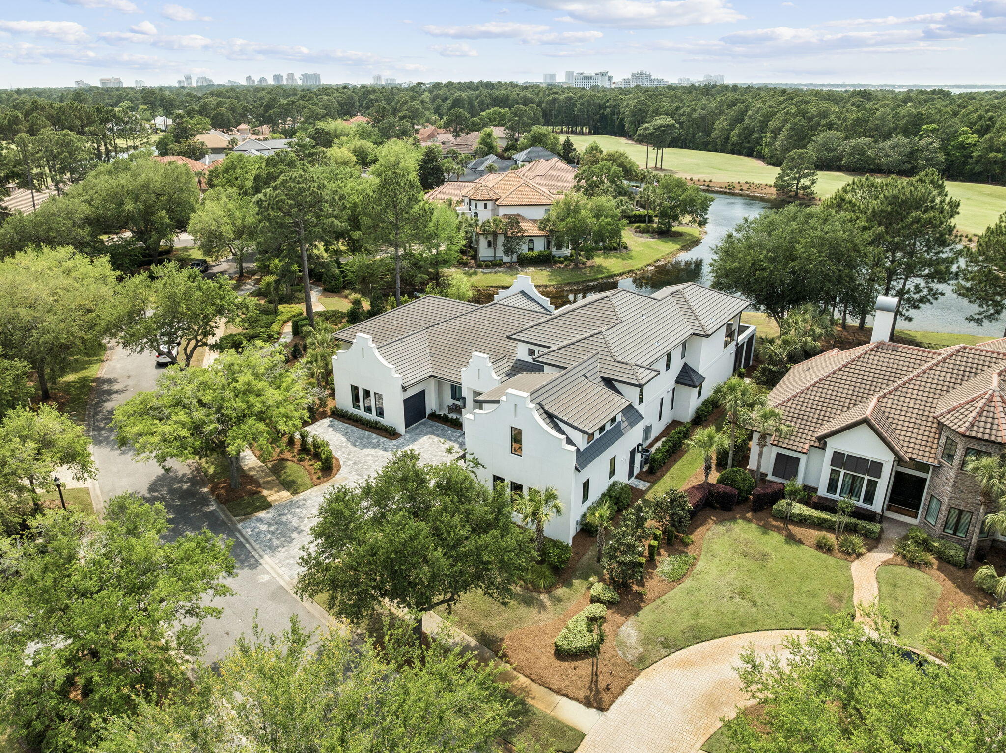 BURNT PINE - Residential