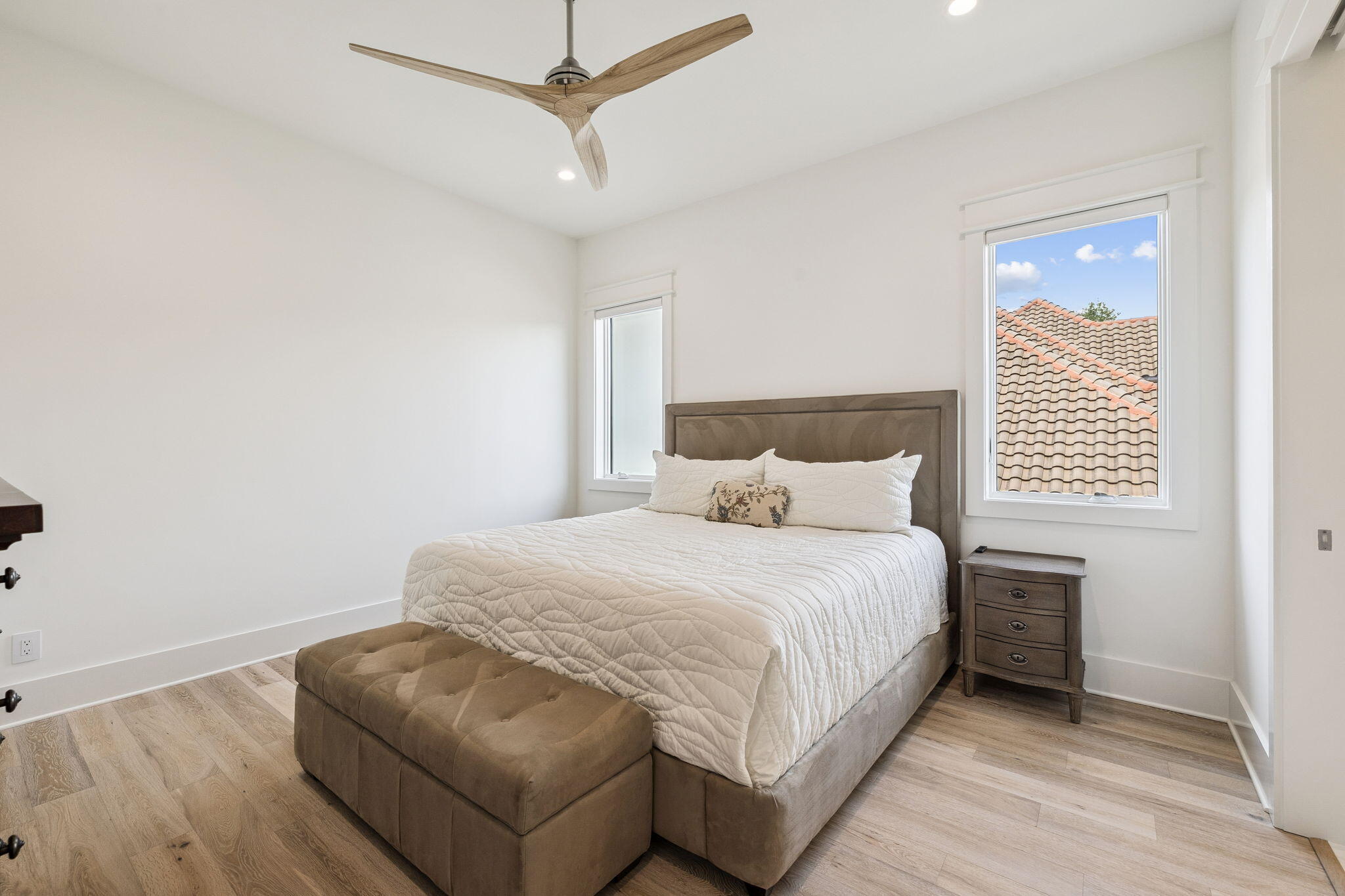 BURNT PINE - Residential