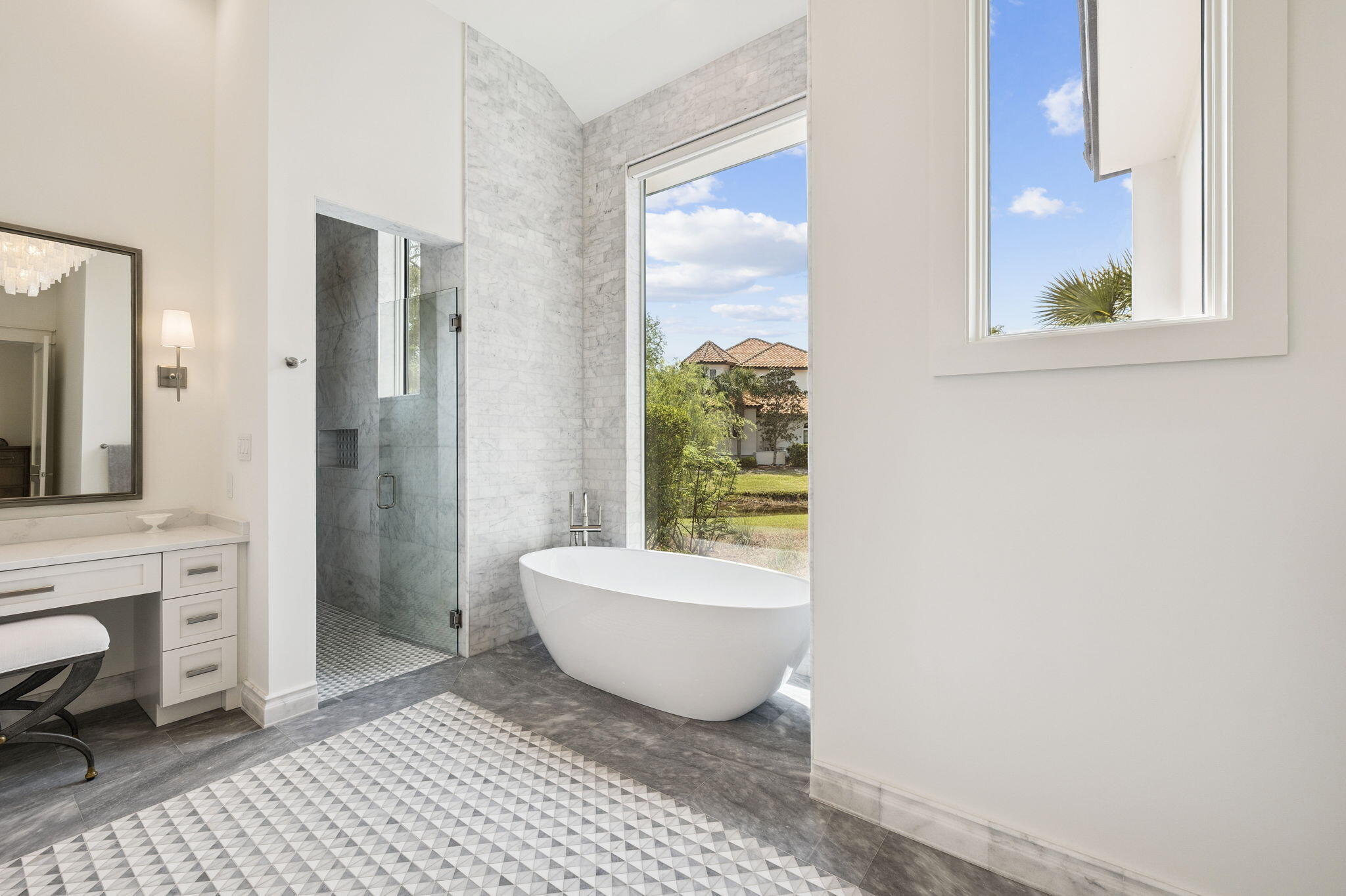 BURNT PINE - Residential