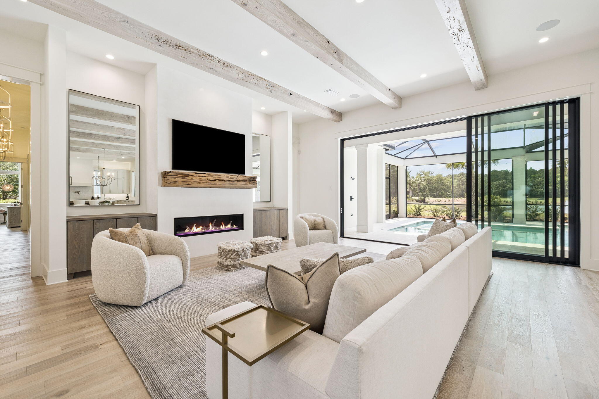 BURNT PINE - Residential