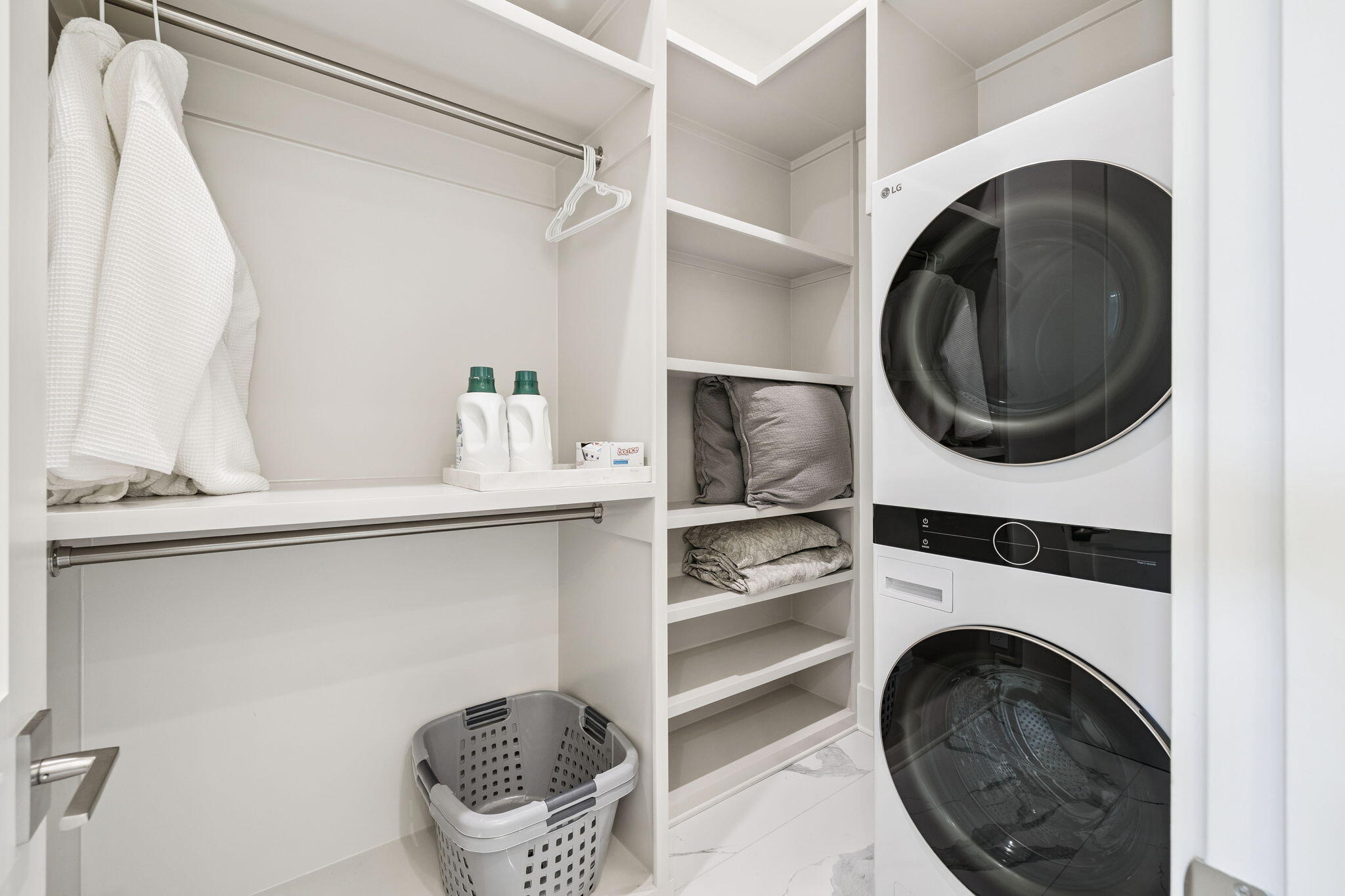 BURNT PINE - Residential