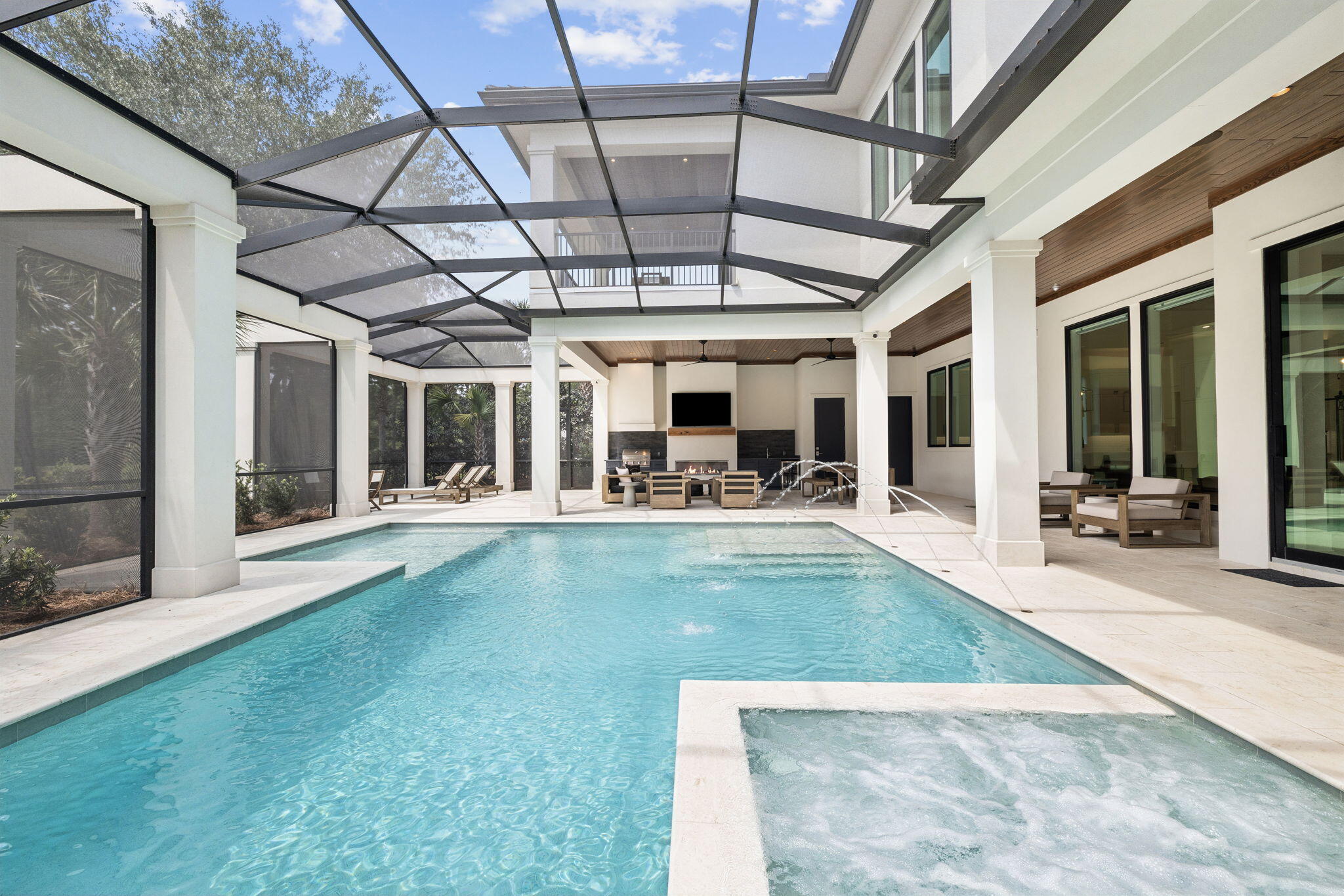 BURNT PINE - Residential