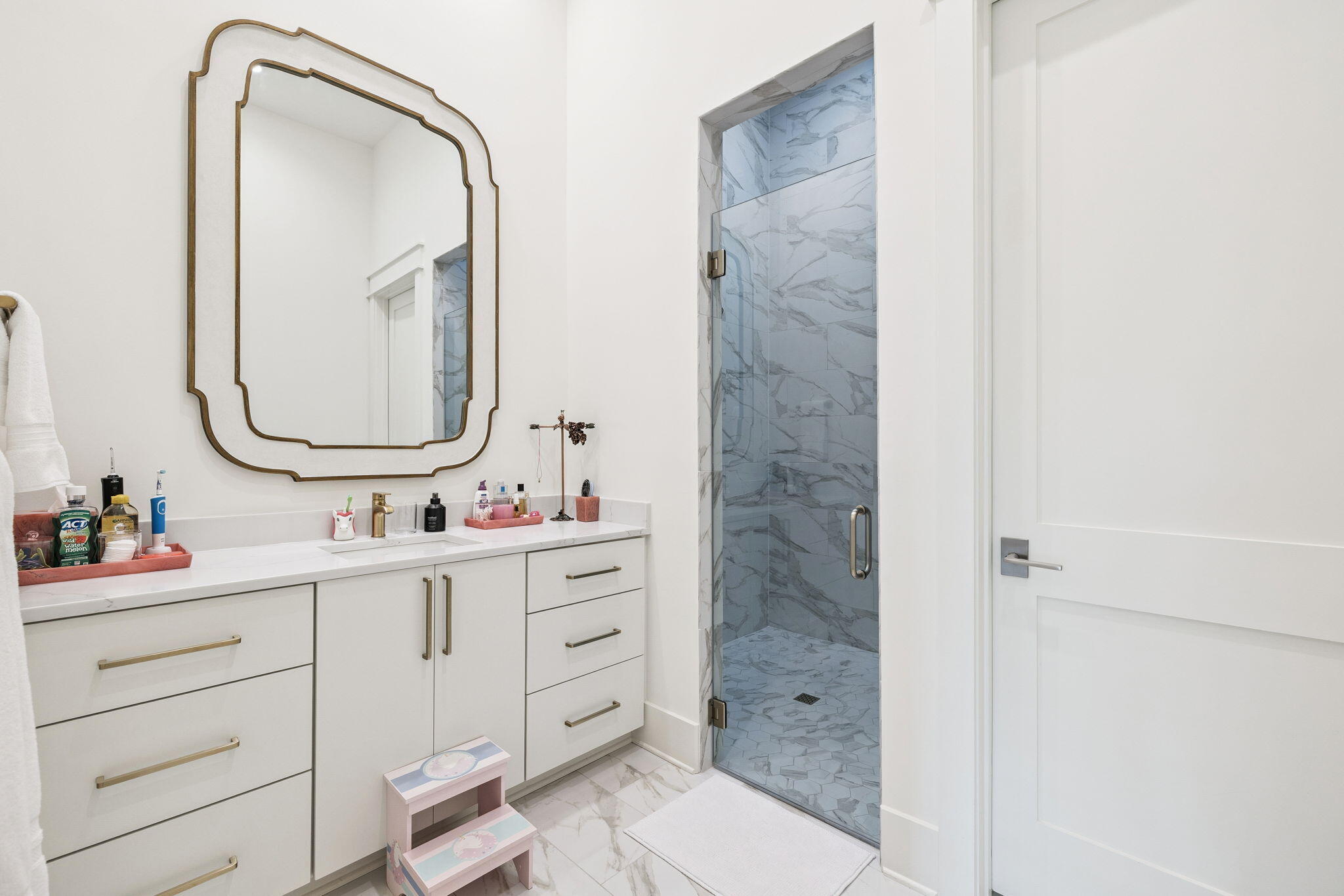 BURNT PINE - Residential