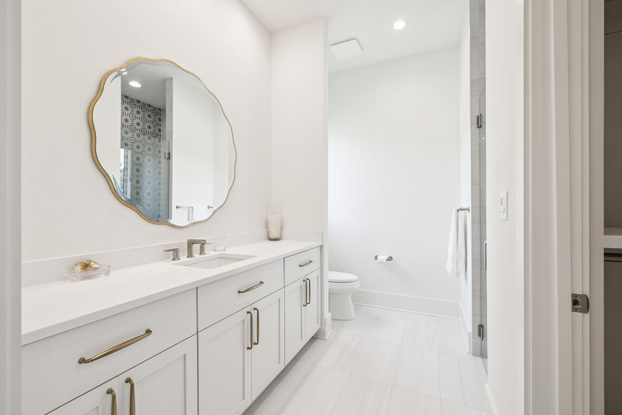 BURNT PINE - Residential