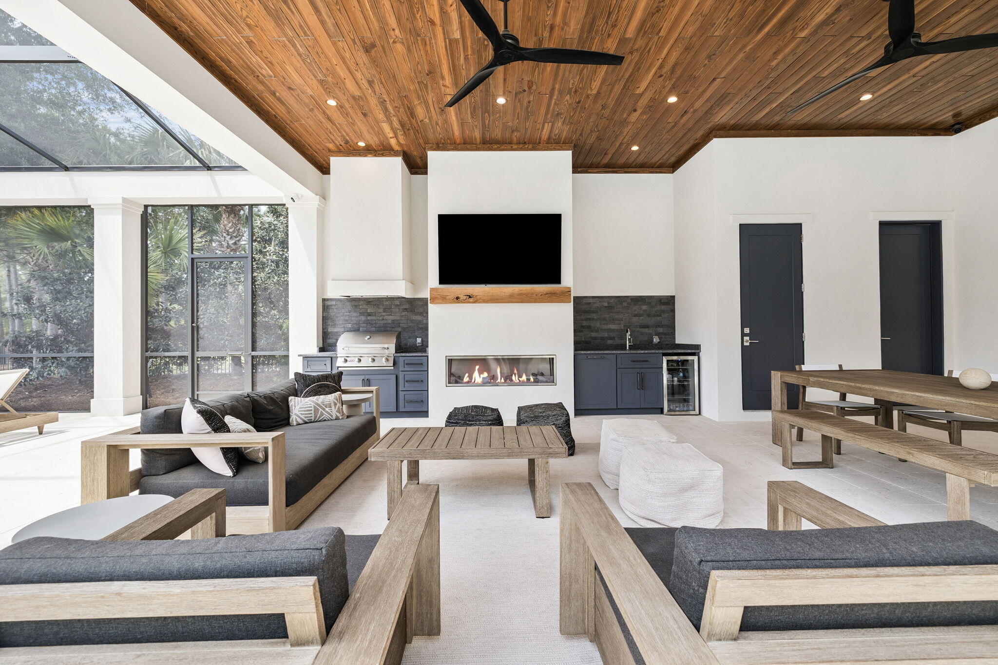 BURNT PINE - Residential