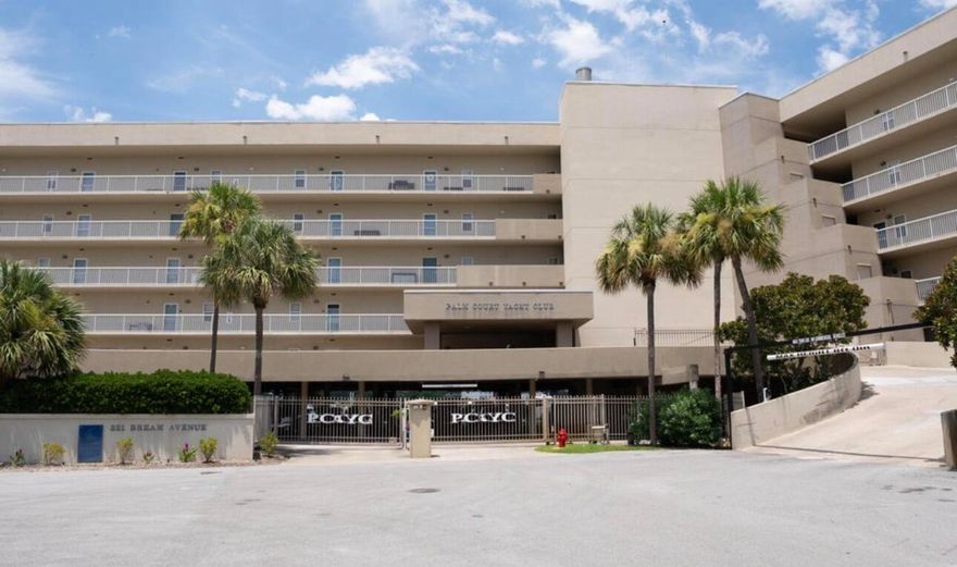GARTED WATERFRONT Palm Court Yacht Club!
4th Floor WATER VIEW!
Make this your HOME or SHORT TERM RENTAL INVESTMENT! (Rental projections in documents)

Amazing views of te INTERCOASTAL WATERWAY! 
Condo is spacious and as carpet in the bedroom, living room, and hall. 

Deeded 25' BOAT SLIP WITH A LIFT and a deeded parking spot with the unit! New assessment form upgrades to the complex already partially paid by the seller.