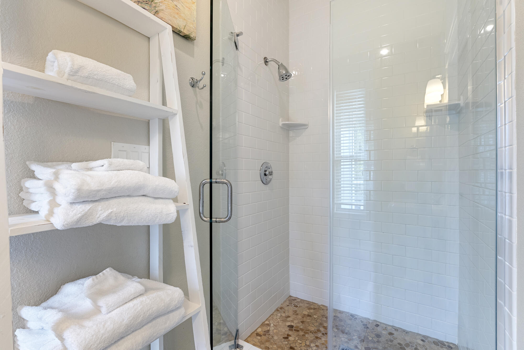 EASTERN LAKE ESTATES - Residential