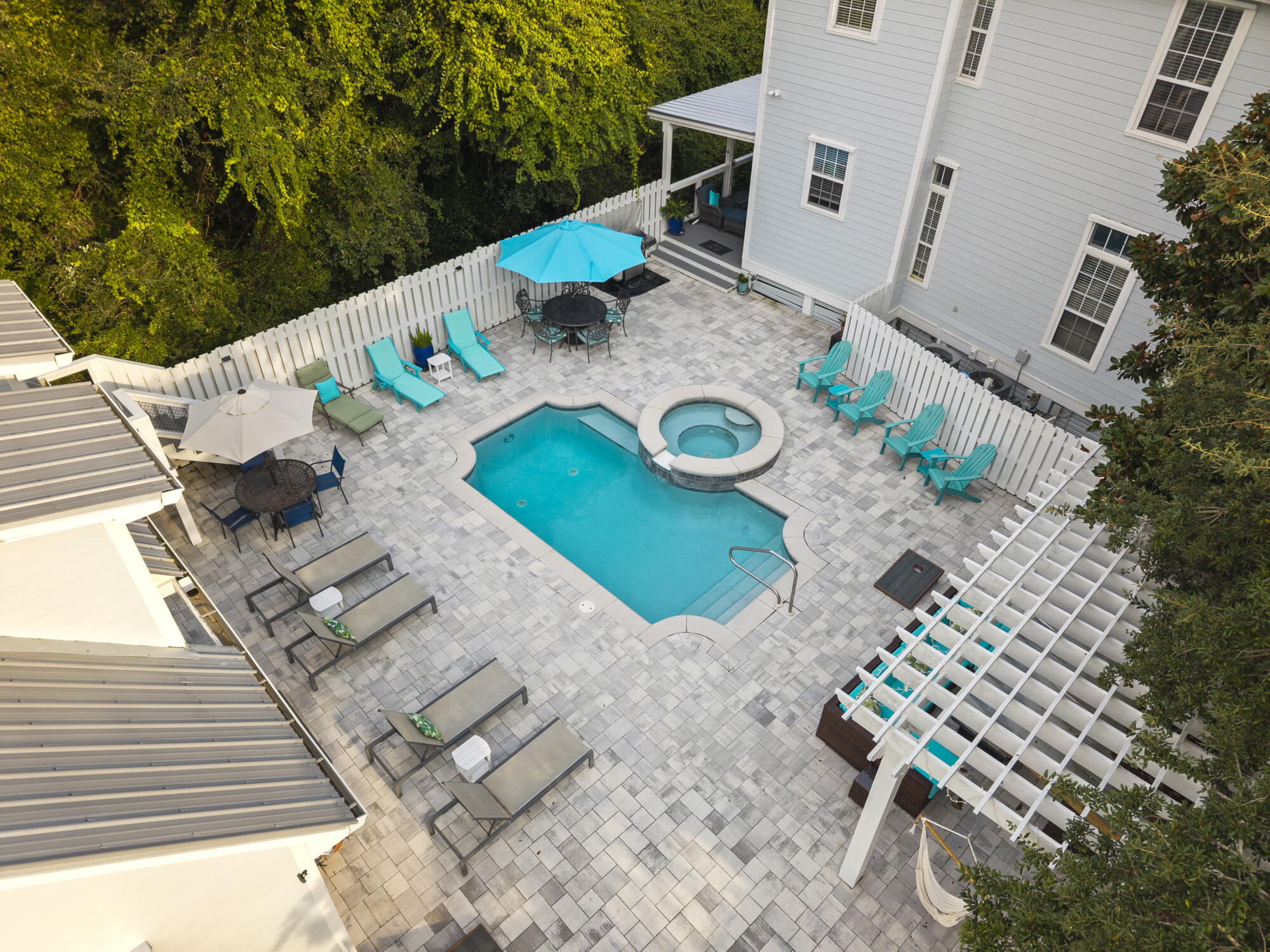 EASTERN LAKE ESTATES - Residential