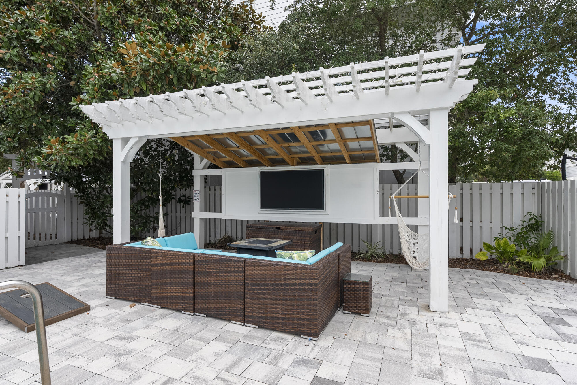 EASTERN LAKE ESTATES - Residential