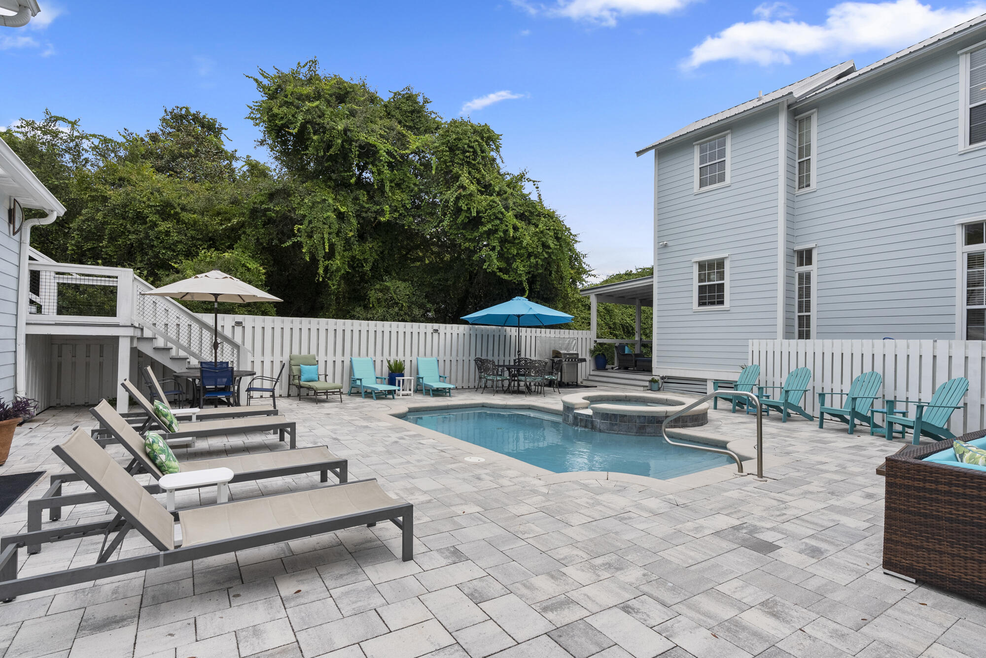 EASTERN LAKE ESTATES - Residential