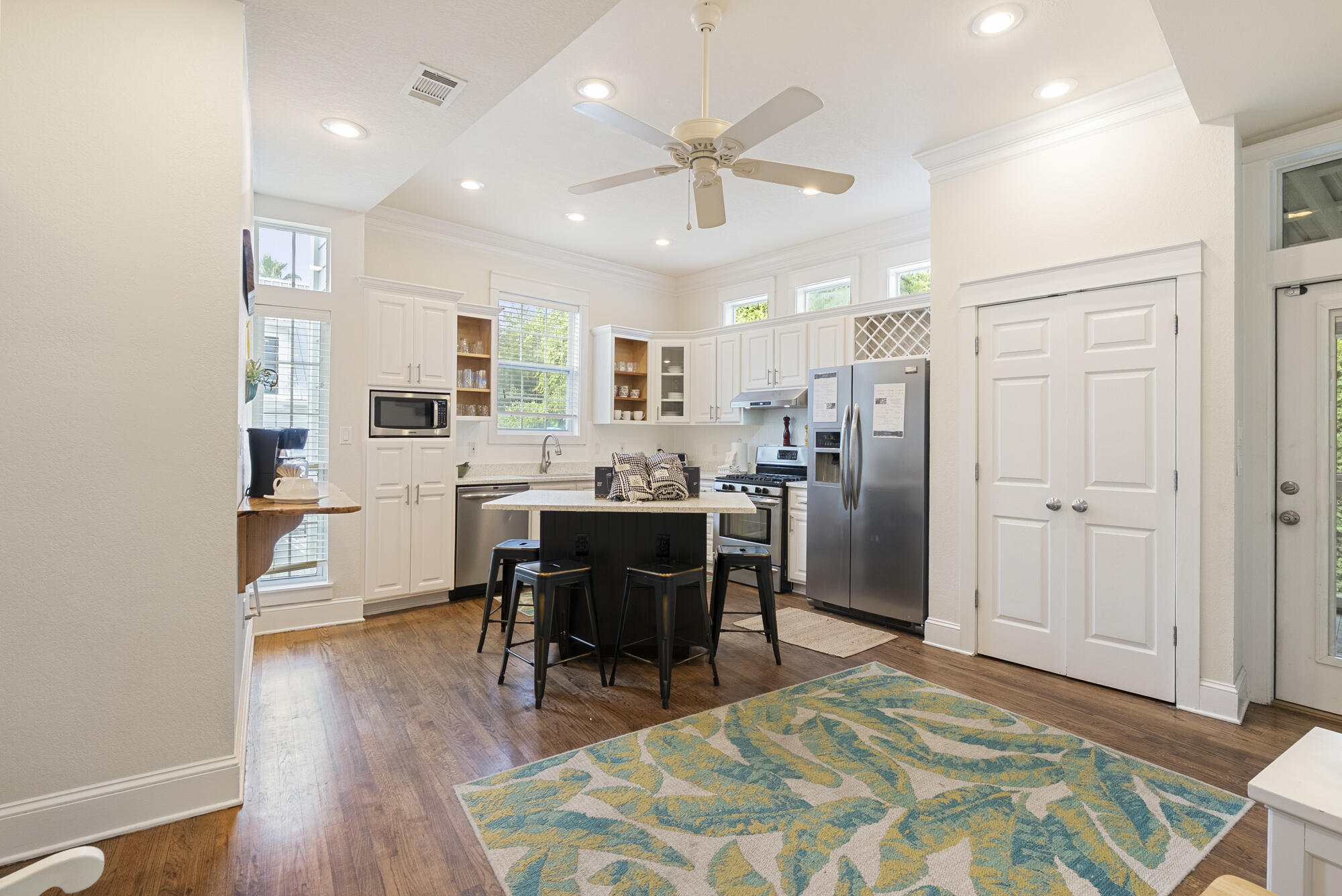 EASTERN LAKE ESTATES - Residential