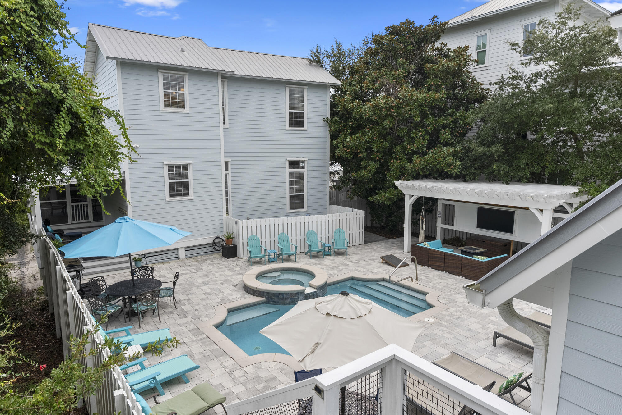 EASTERN LAKE ESTATES - Residential