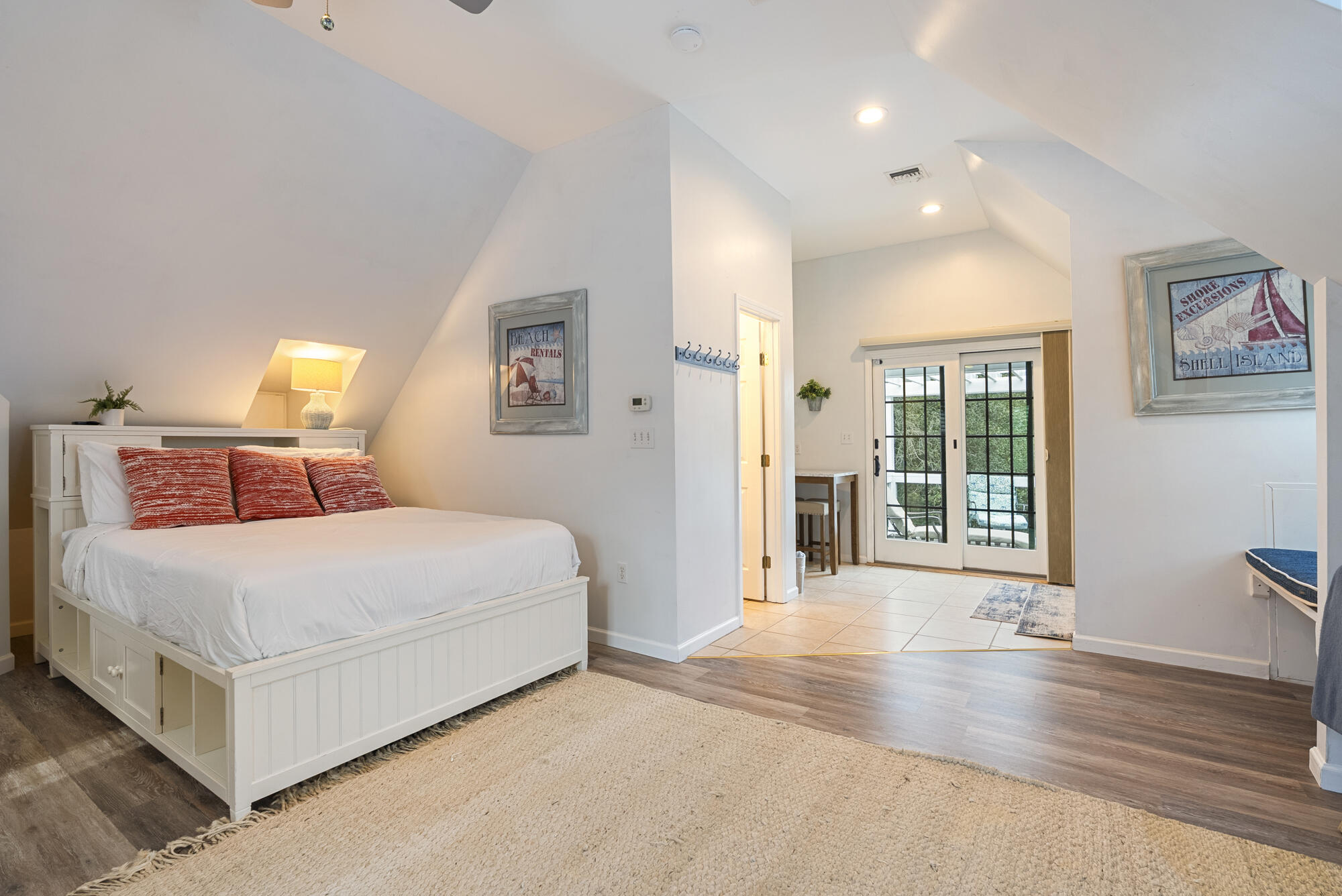 EASTERN LAKE ESTATES - Residential